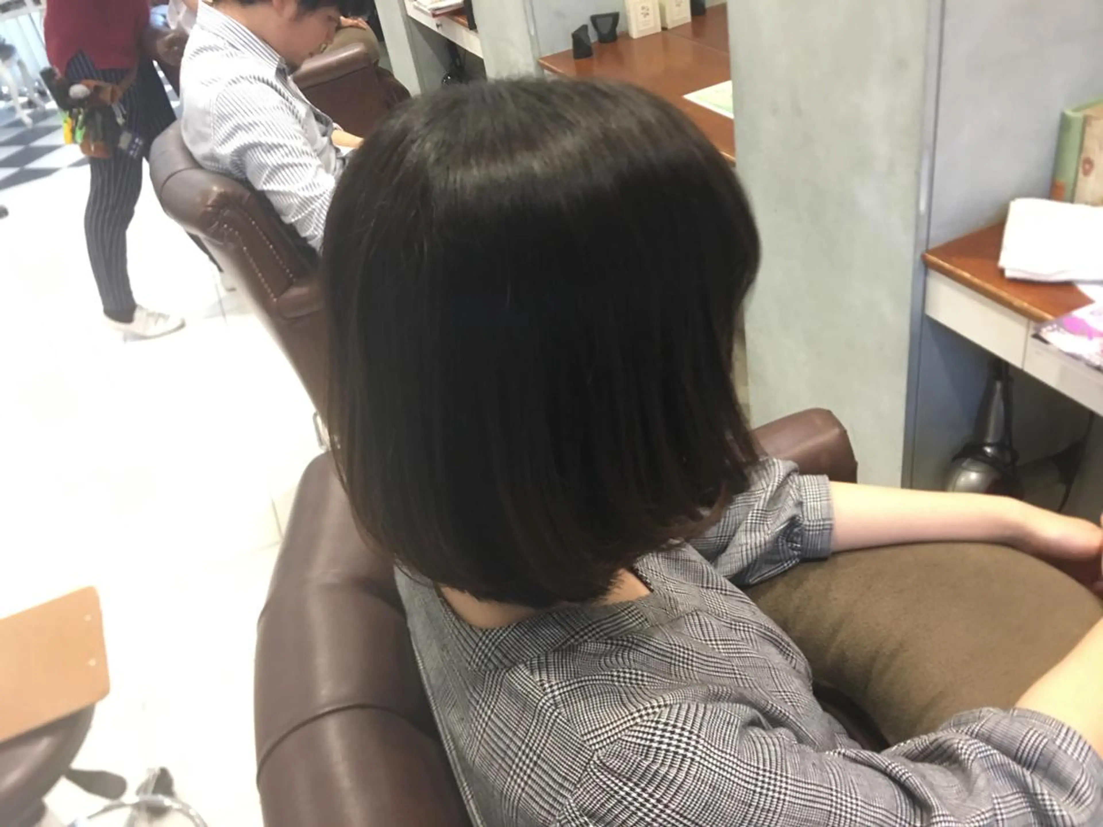 ミディアム カラー ボブ ブリーチカラー🌈 嘉名 真樹のヘアスタイル