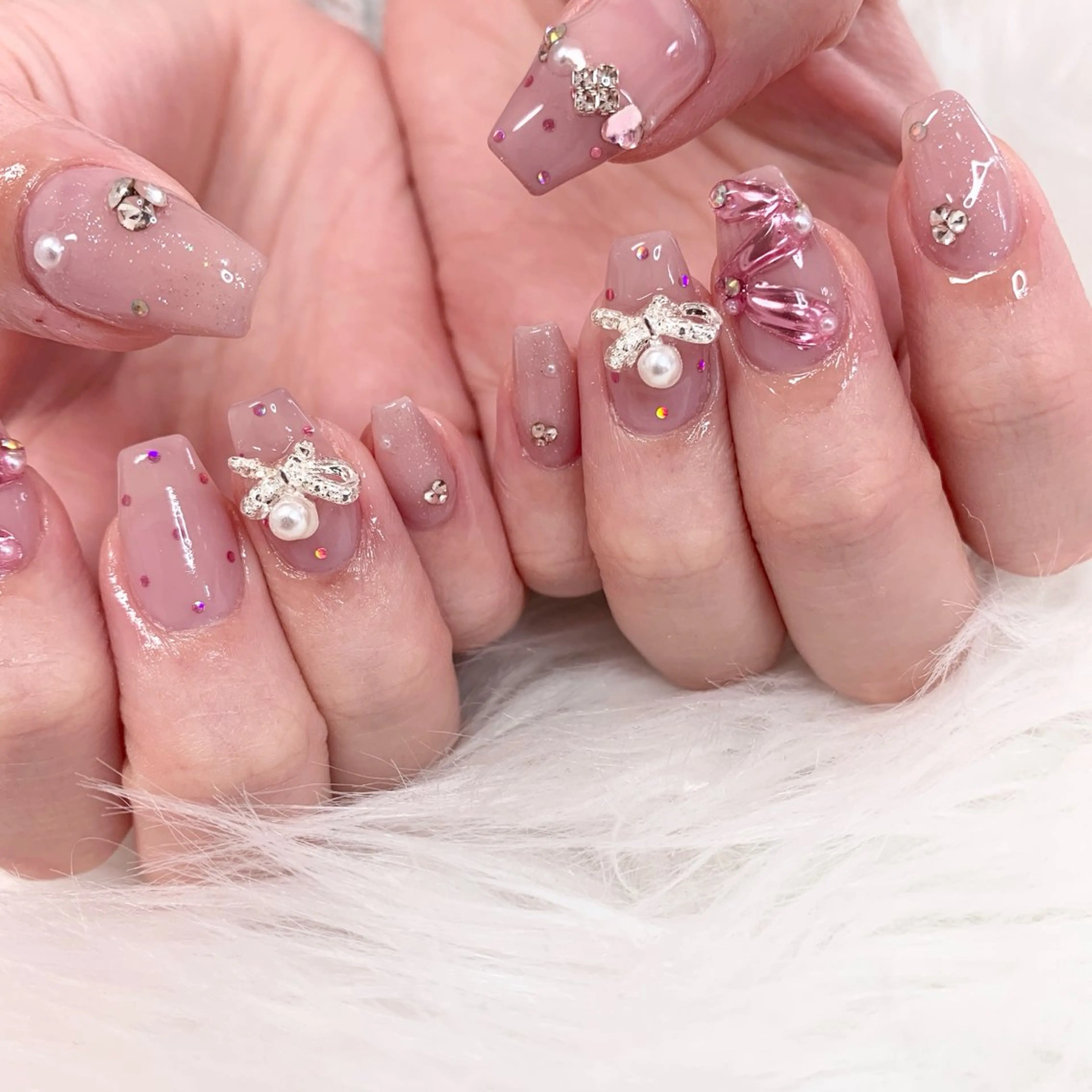 ネイル ハンドネイル La neige* yuki 🥯🍑のネイルデザイン