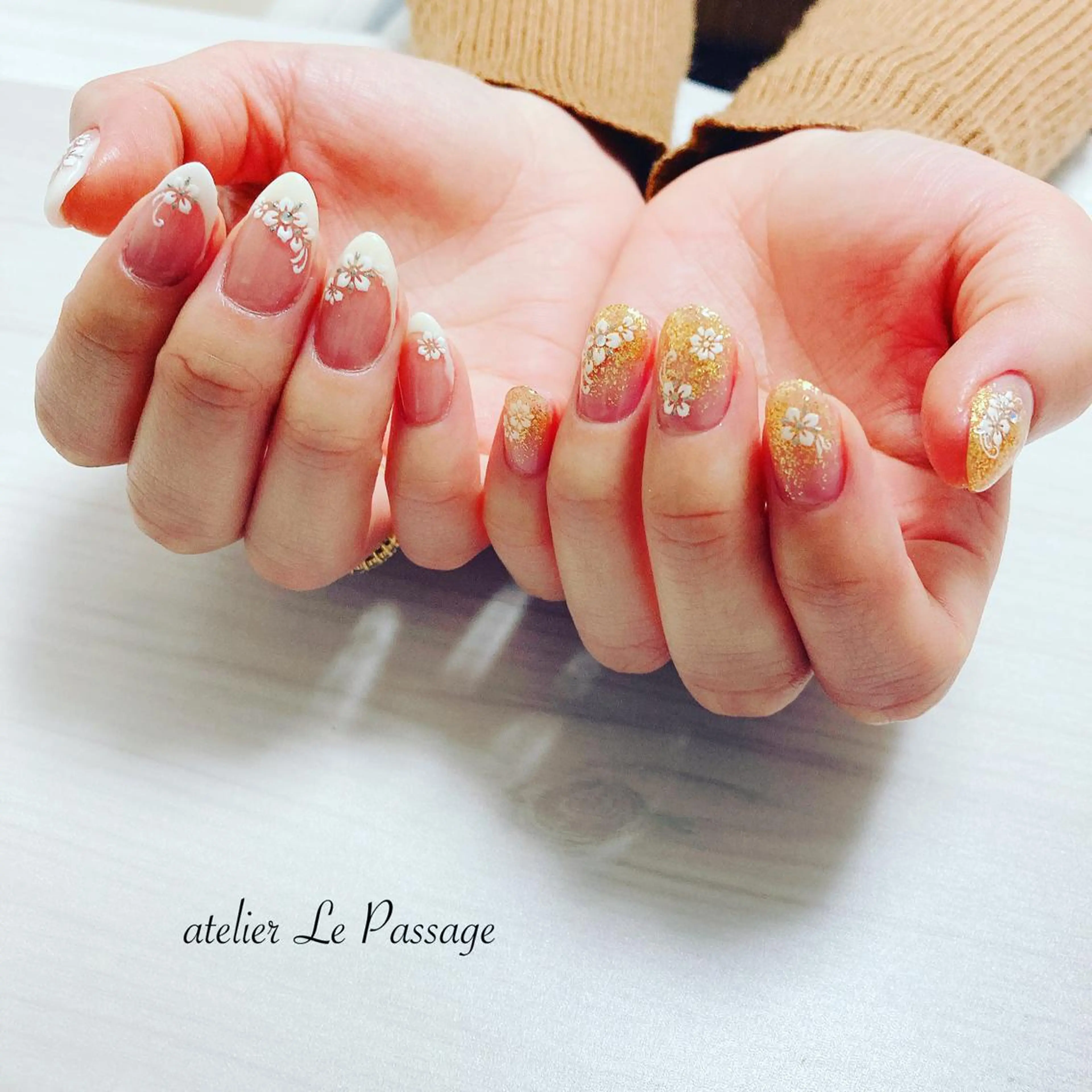 ネイル フラワーネイル フレンチネイル ジェルネイル キラキラネイル オフィスネイル Atelier Le Passage所属・h nakatsukaのネイルデザイン