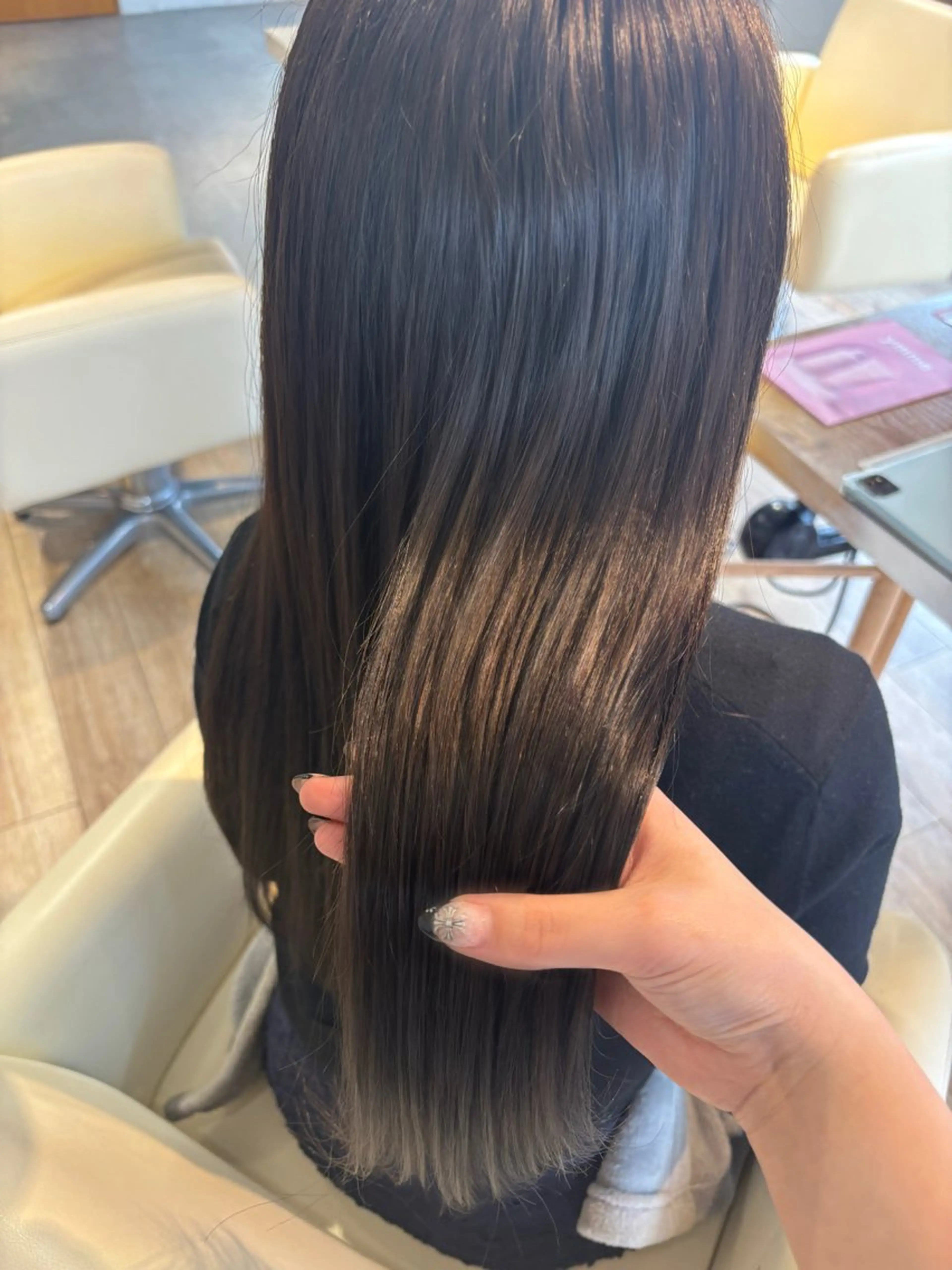 ロング トリートメント ヘアカラー トリートメント 女性専用サロン iiro所属・【レイヤー/似合わせ 】Hina🎀のヘアスタイル