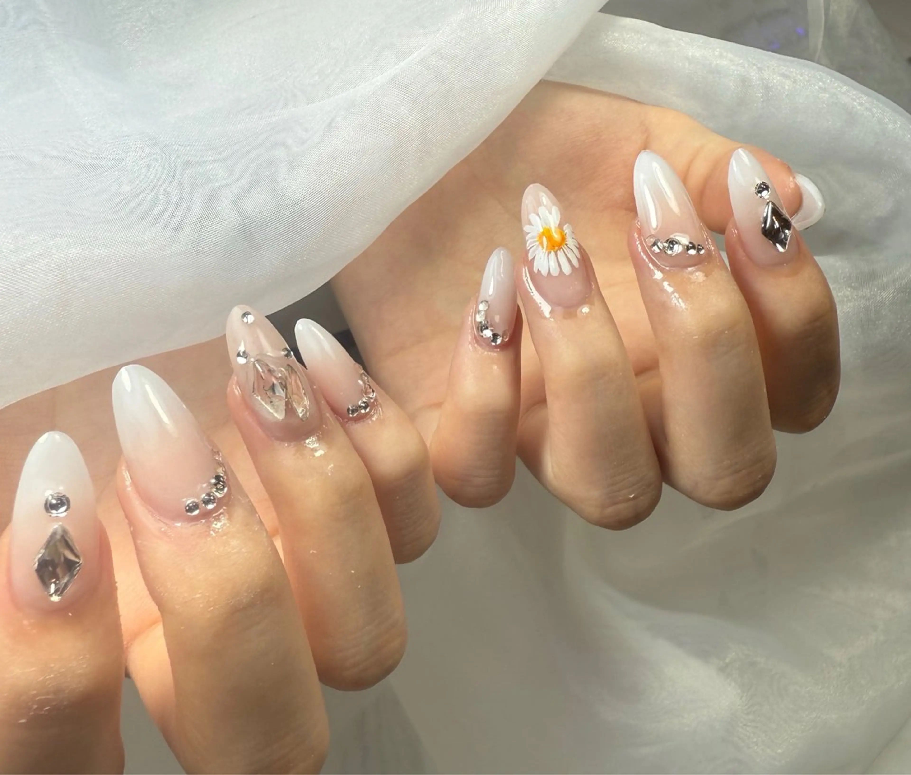 ネイル ハンドネイル nailsalon gagaのネイルデザイン