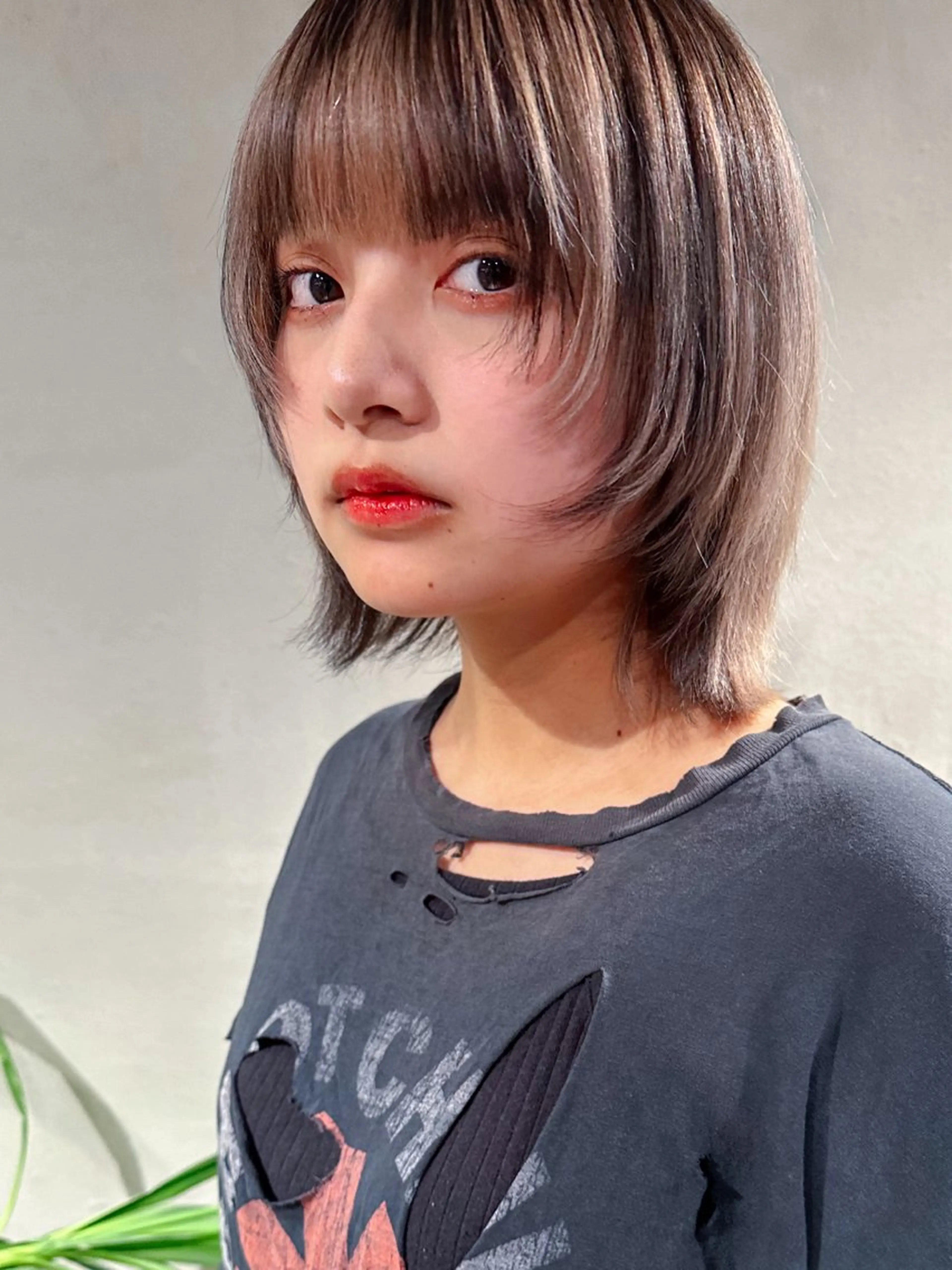 ショート カラー ウルフカット 梅田 illfrere 所属・イルフレール ryuのヘアスタイル