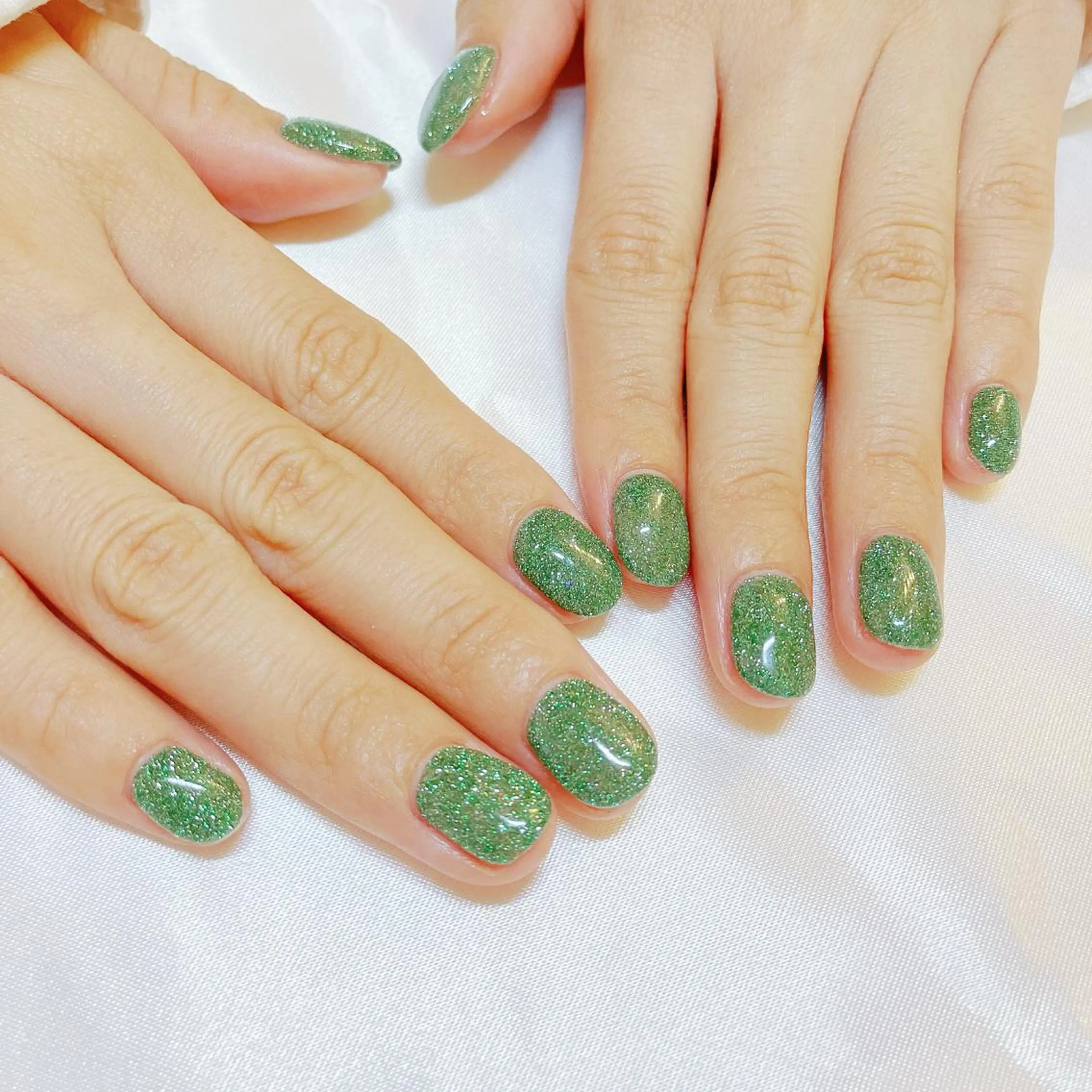 ネイル オーロラネイル フラッシュネイル ジェルネイル 氷ネイル・うるうるネイル キラキラネイル Amour baseのネイルデザイン