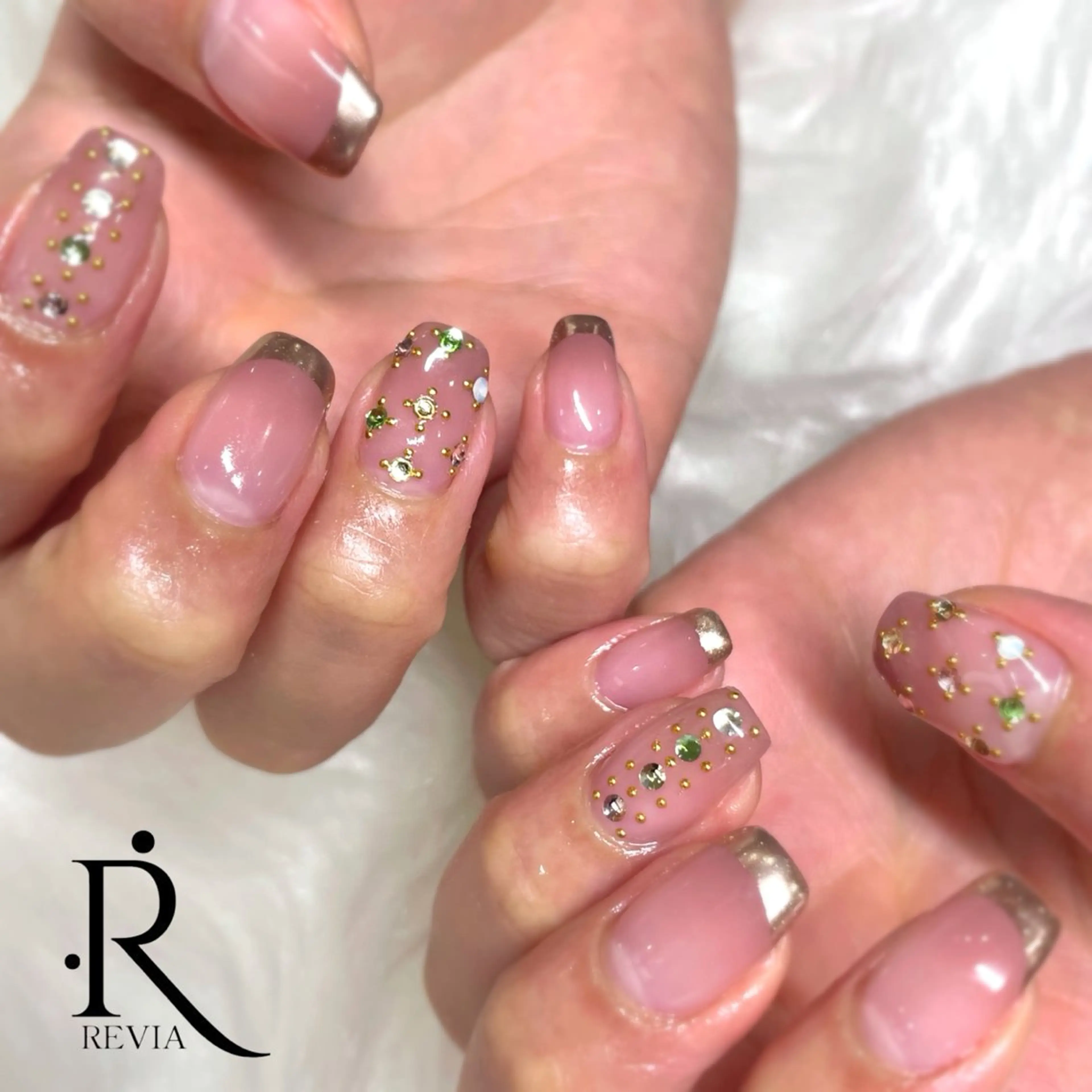 ネイル フレンチネイル ミラーネイル REVIA :ayaのネイルデザイン