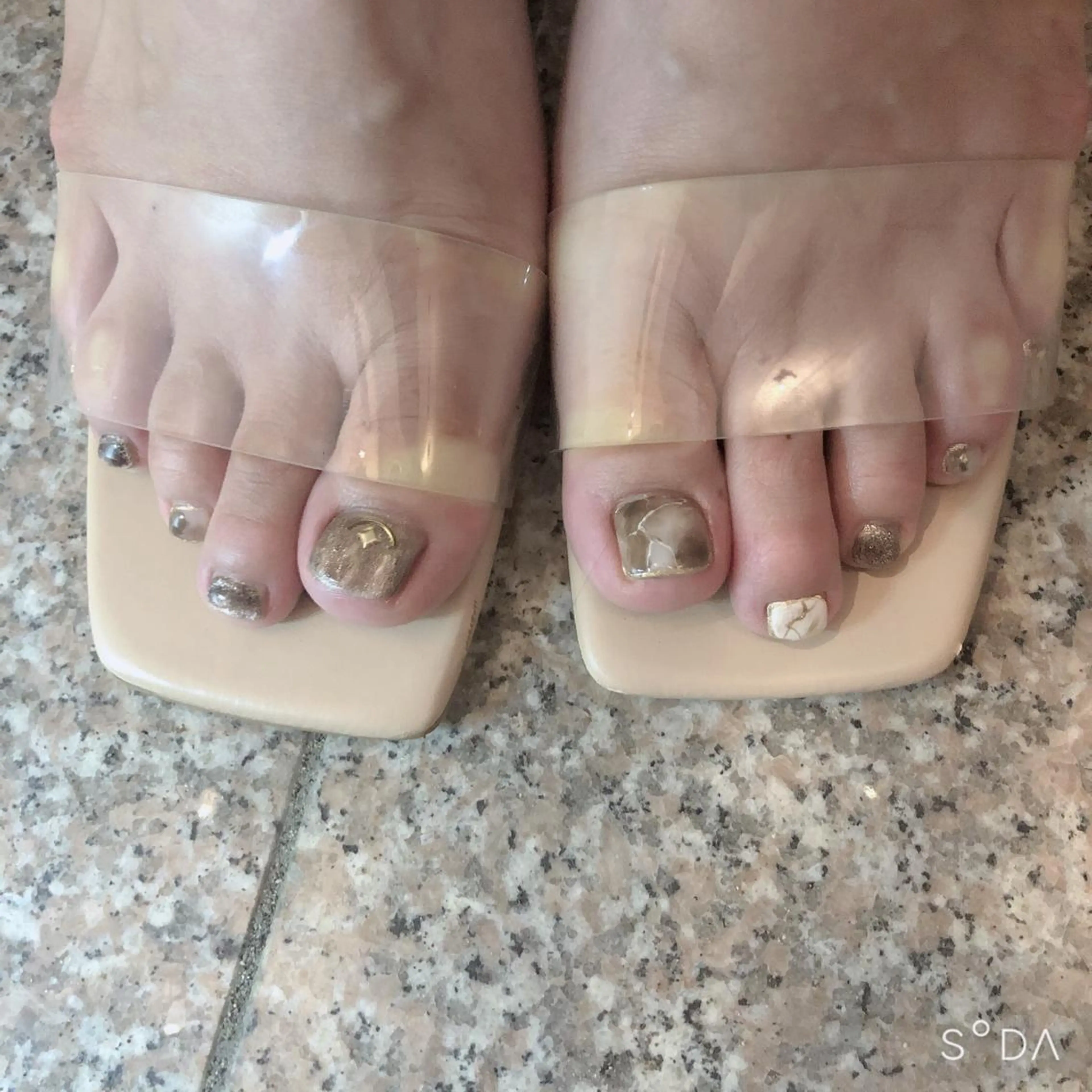 ネイル マグネットネイル ニュアンスネイル You kyehwaのネイルデザイン