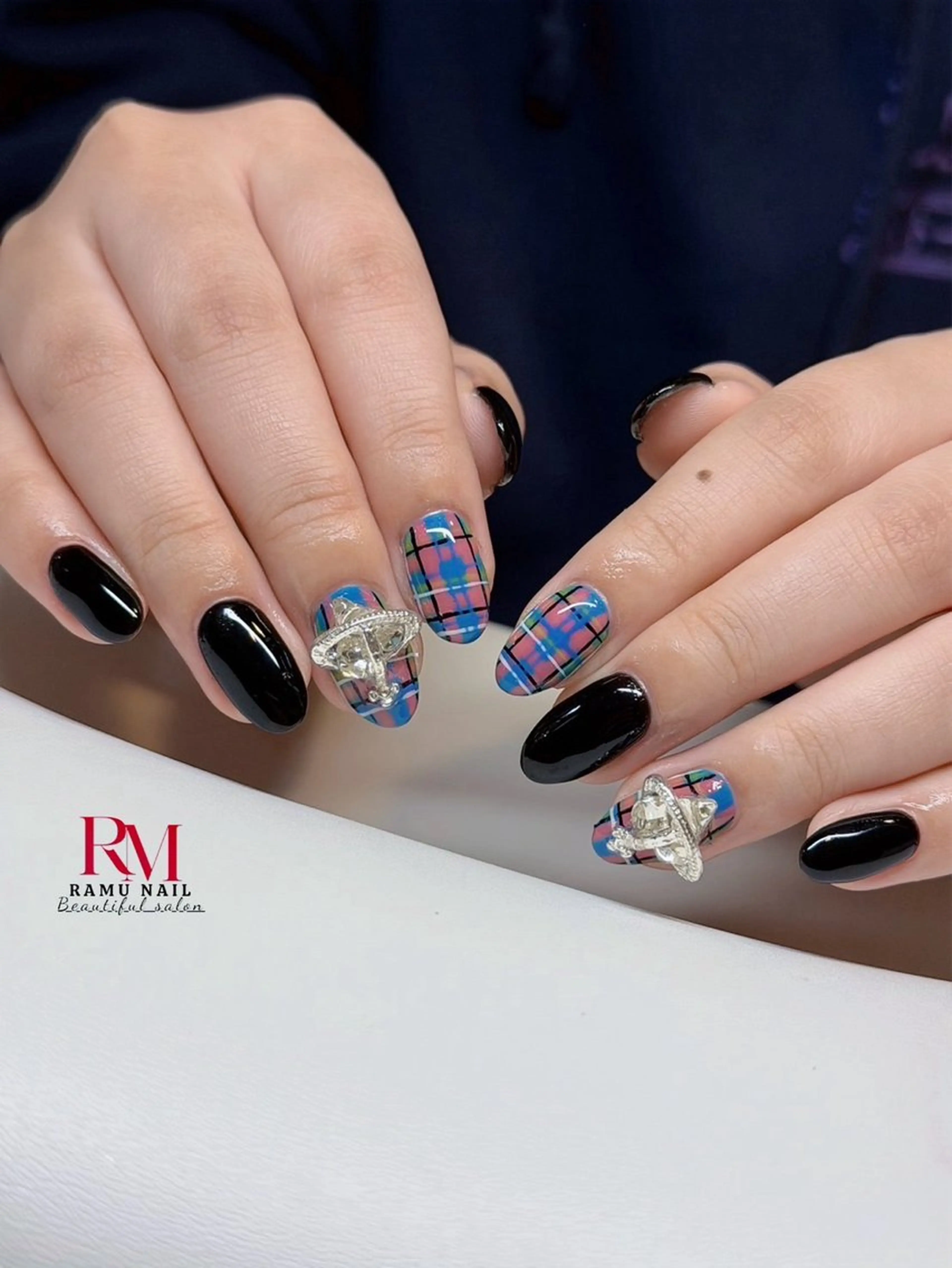 ネイル チークネイル フレンチネイル グラデーション キラキラネイル 韓国ネイル RAMU_Nail 池袋店のネイルデザイン