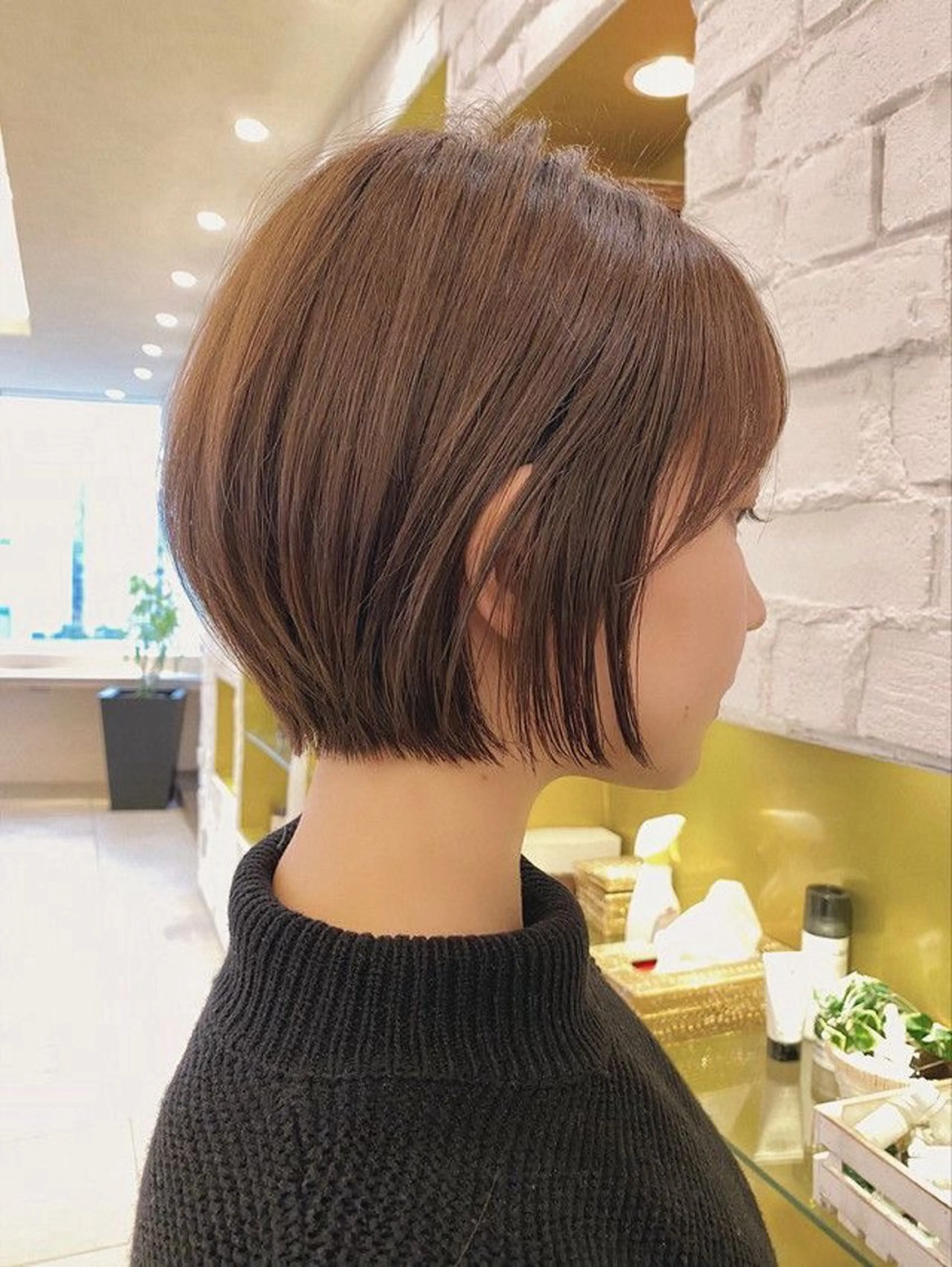 ショート nacoハイトーン ベージュ🎀のヘアスタイル