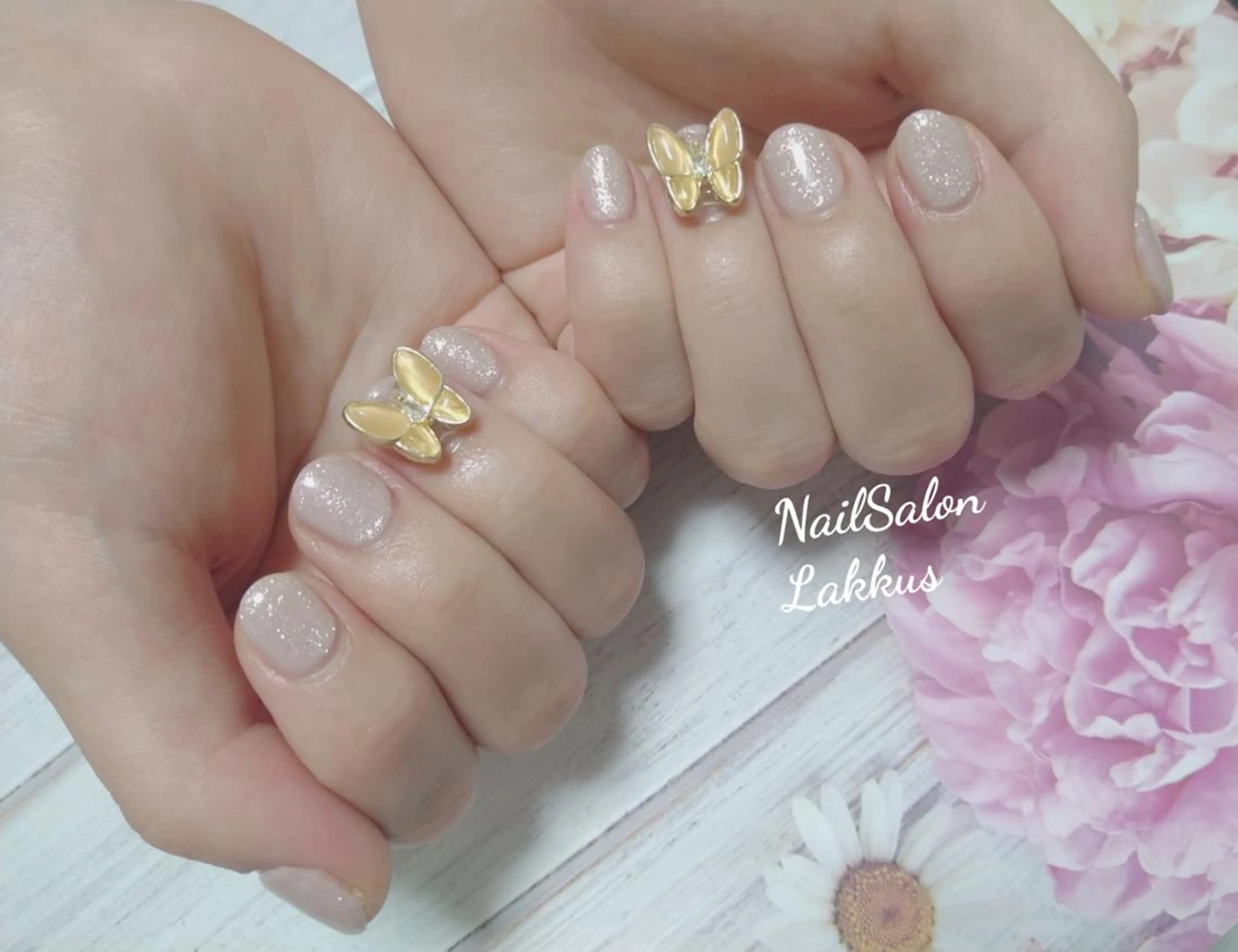 ネイル Lakkus N－Aのネイルデザイン