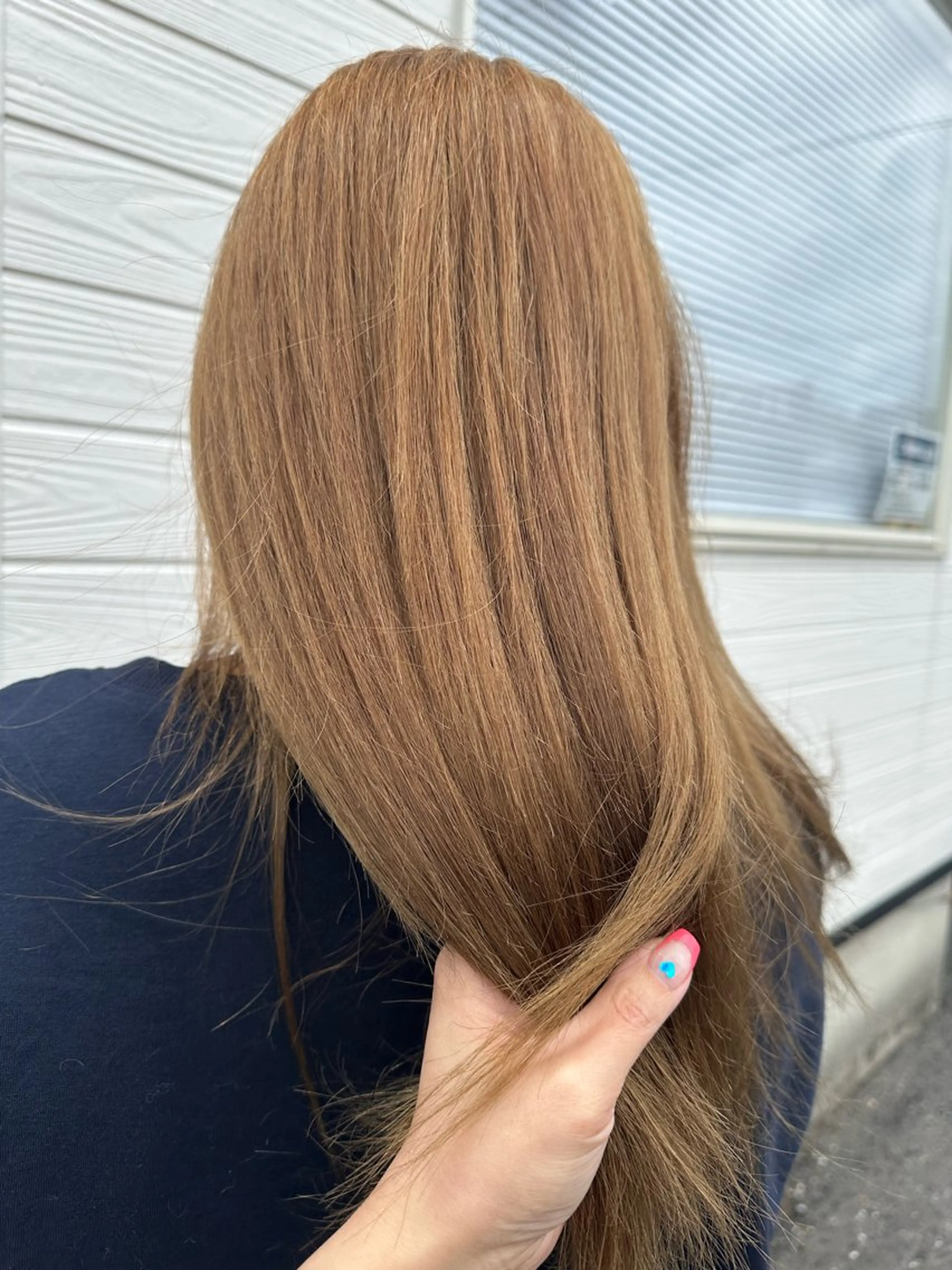 セミロング ヘアカラー 半田 知穂のヘアスタイル