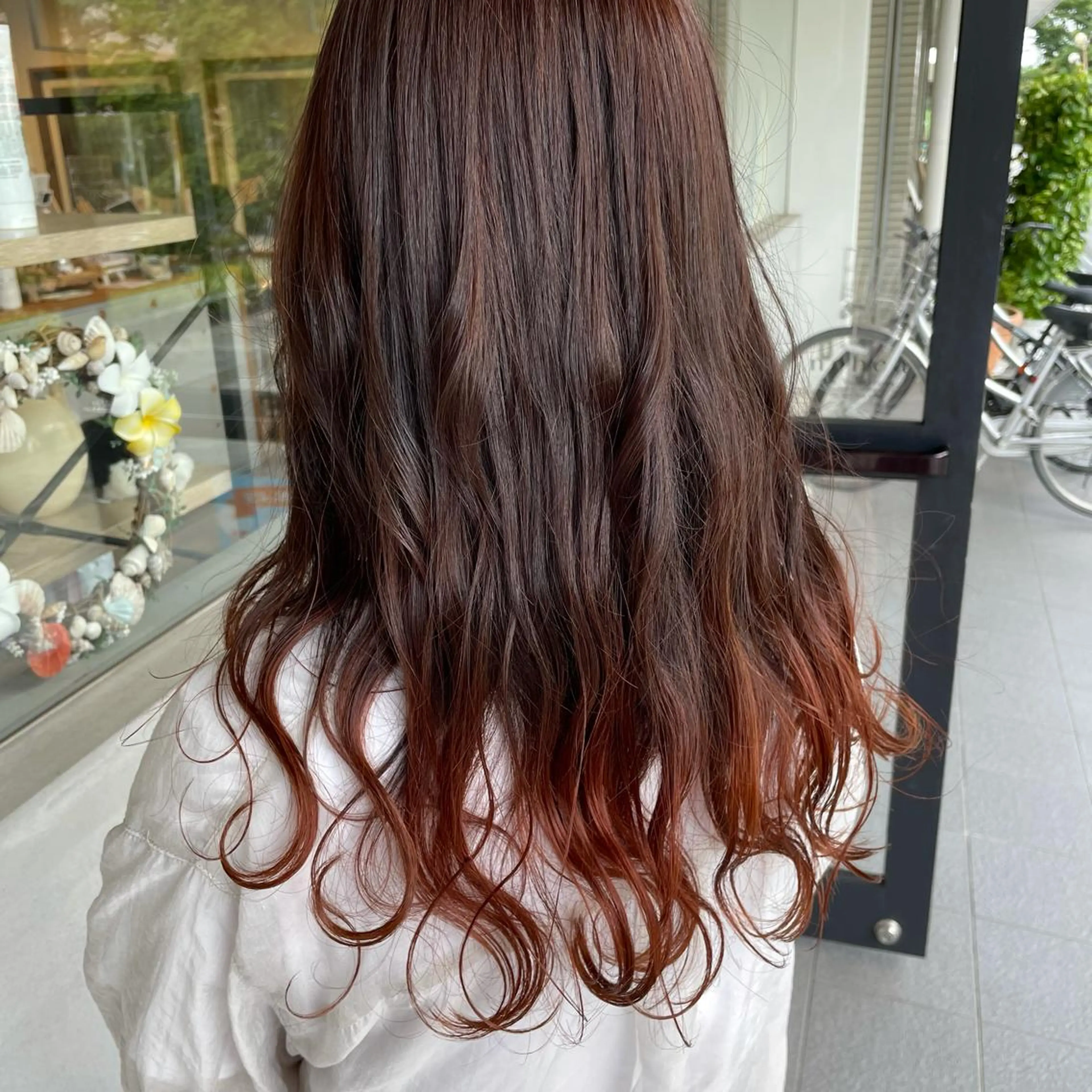 ロング カラー ヘアカラー 小森 樹奈のヘアスタイル