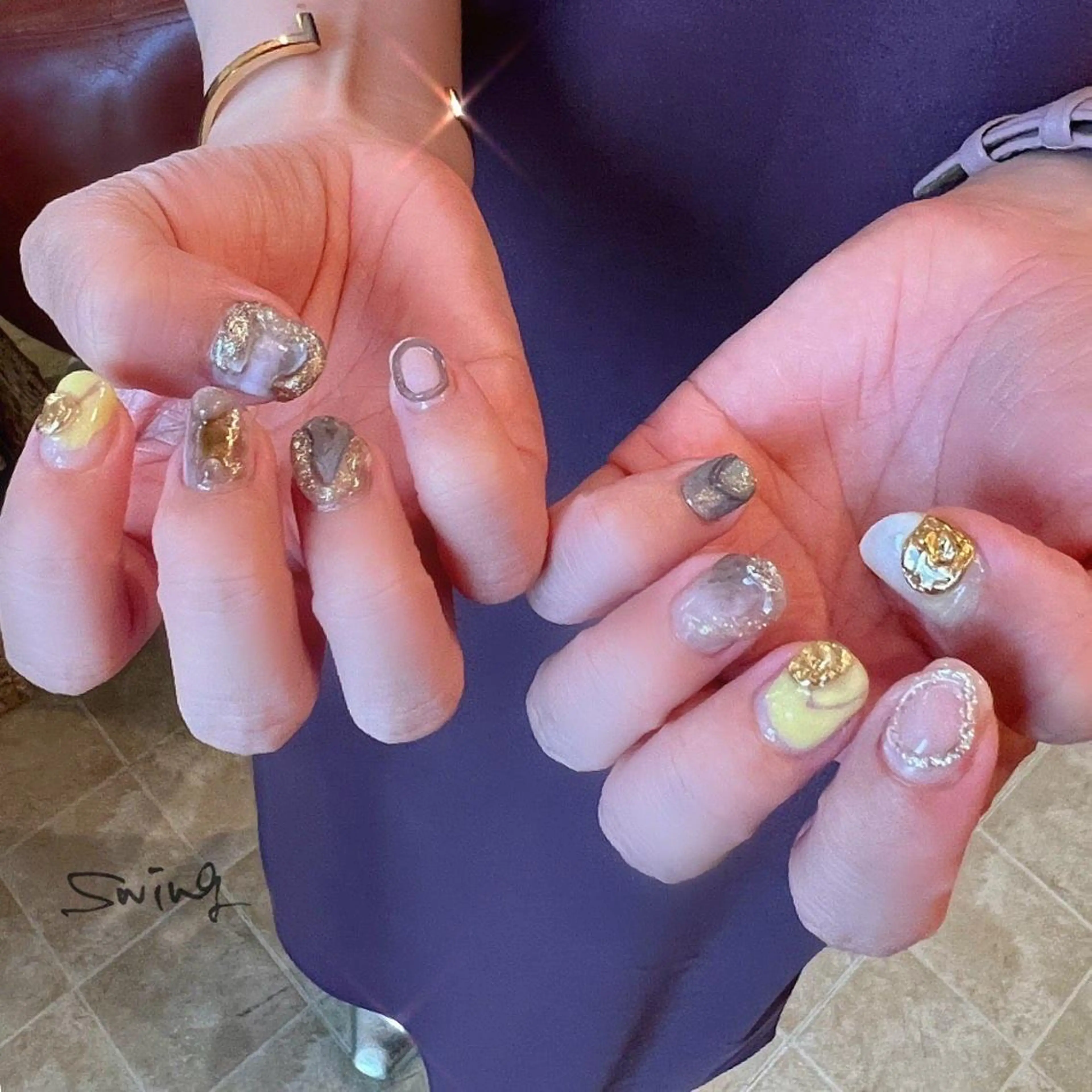 ネイル キラキラネイル ニュアンスネイル ぷっくりネイル SWING Nail Salon所属・Yoshida Takakoのネイルデザイン