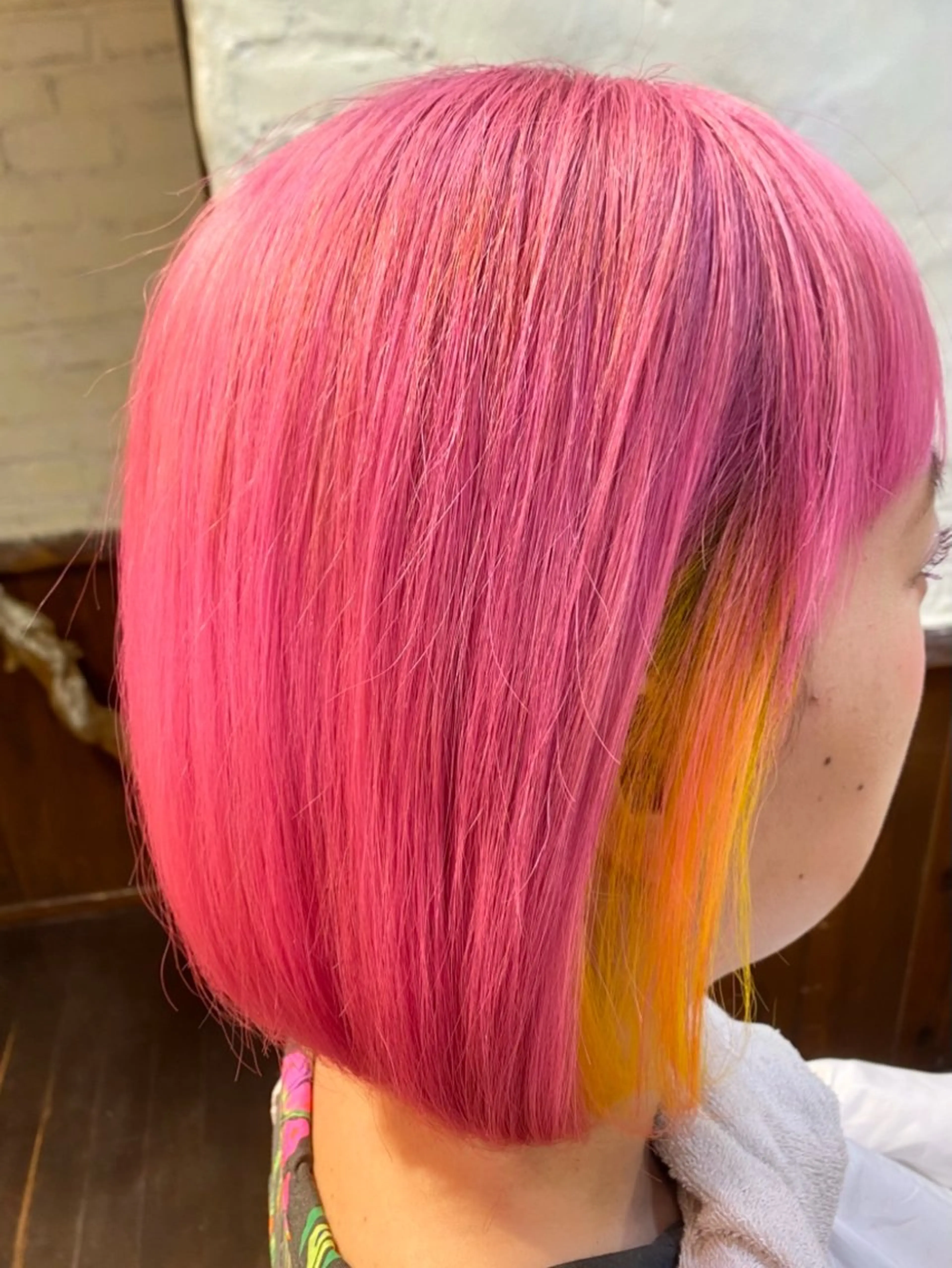 カラー インナーカラー ピンクカラー イエローカラー ヘアカラー LUKE所属・高円寺/エクステ/ 派手髪💎みやじまのヘアスタイル