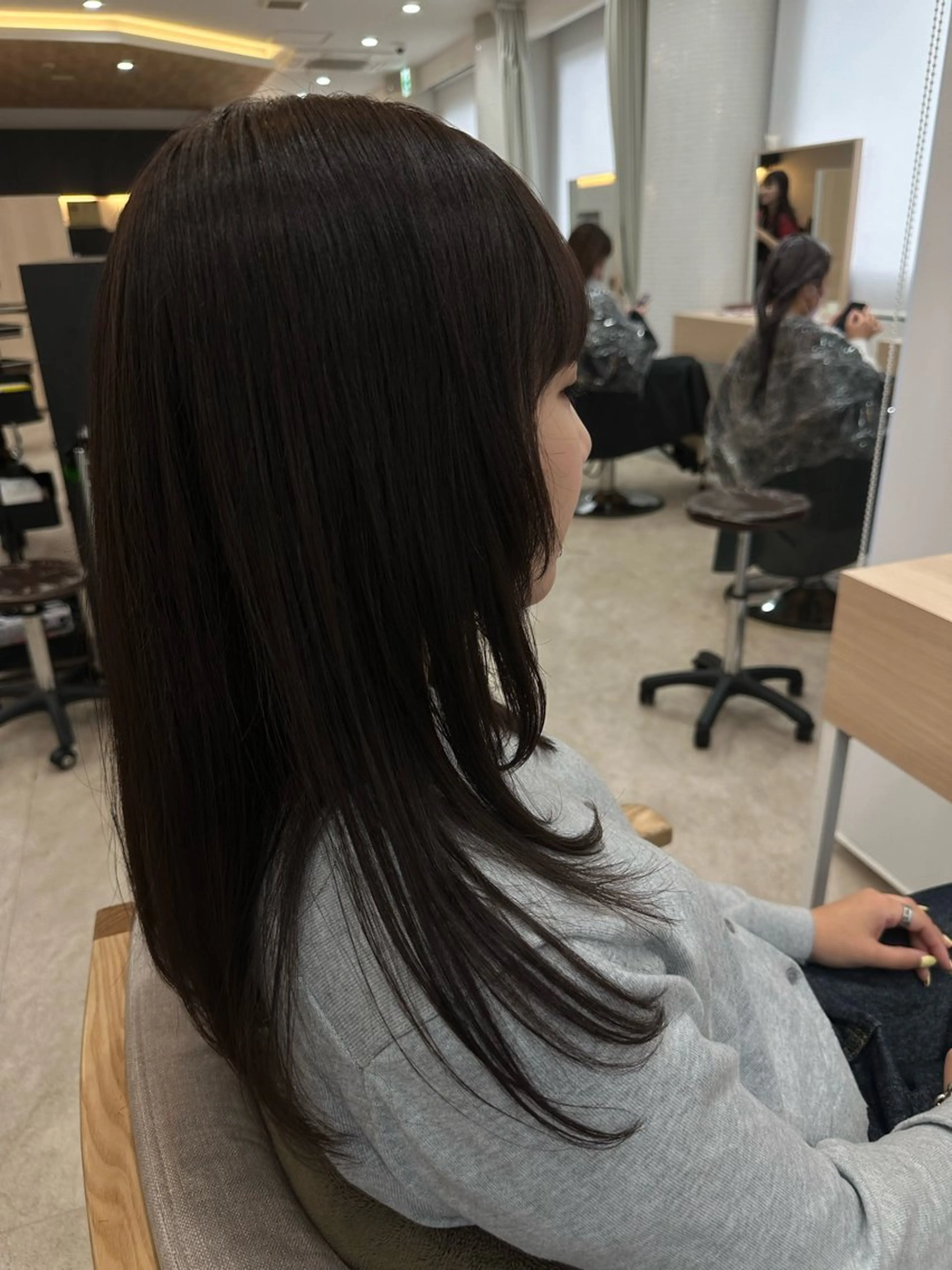 ミディアム レイヤーカット little×RINNE栄【リトルリンネ】所属・のえる/透明感カラー /リトルリンネ/栄のヘアスタイル