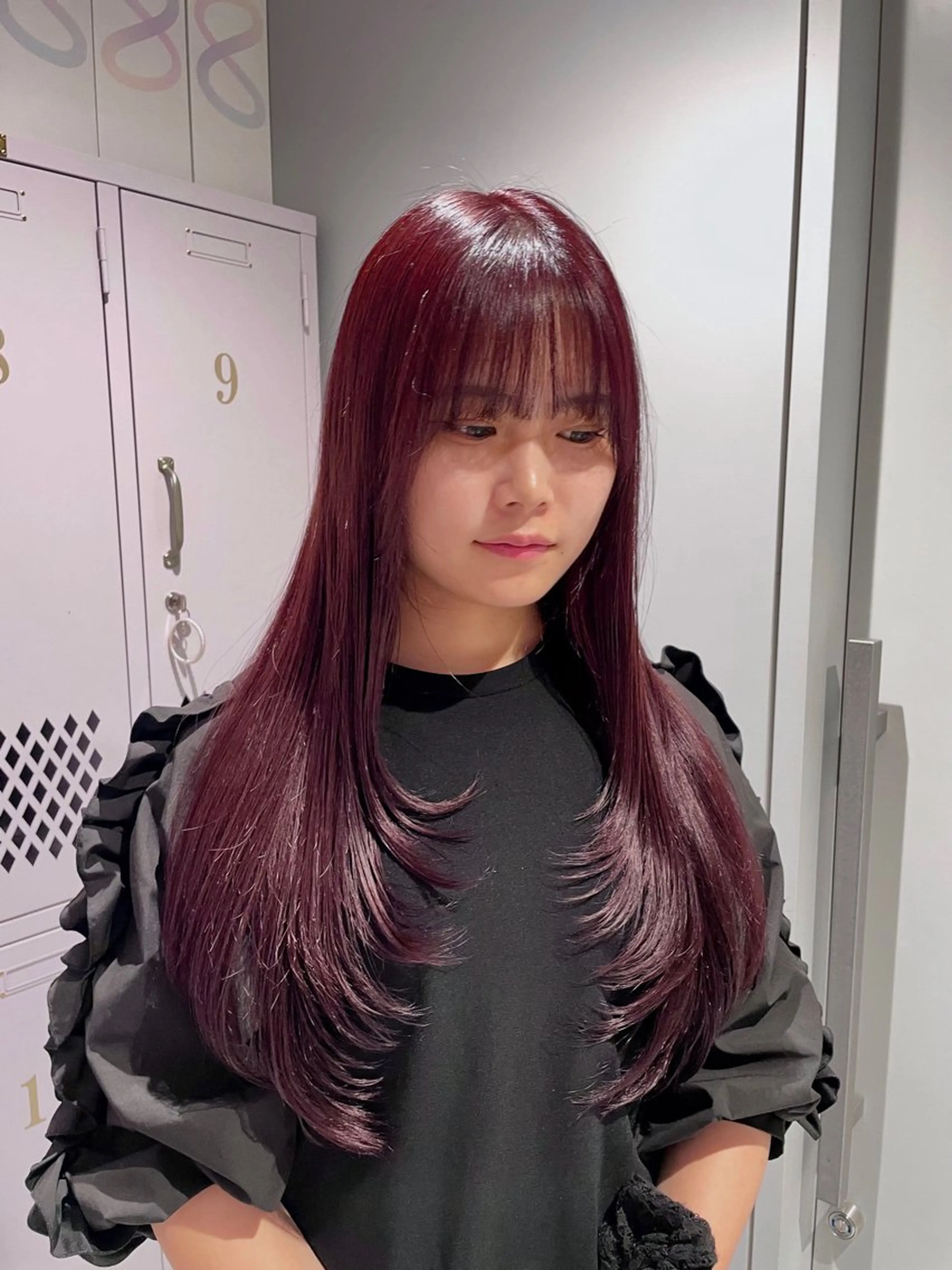 ロング カラー カシス ピンクカラー カット ヘアカラー トリートメント 菜々🫧新宿 透明感ケアブリーチのヘアスタイル