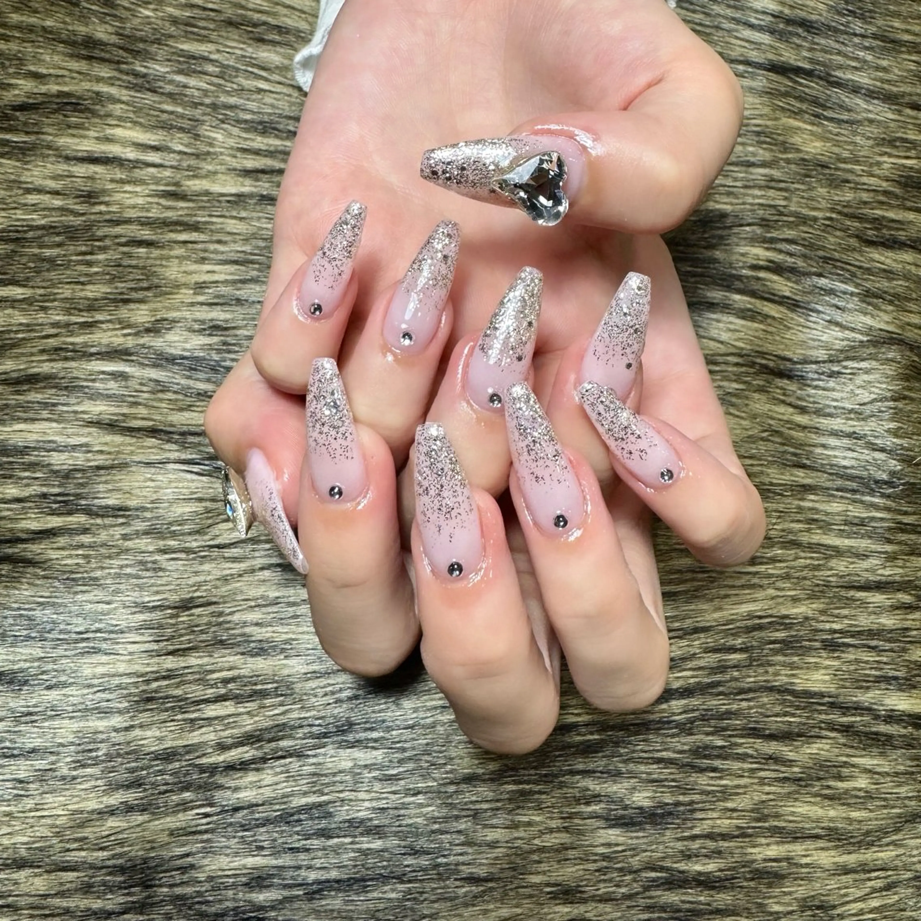 ネイル ハンドネイル ドリスネイルサロン所属・Doris Nail Salonのネイルデザイン