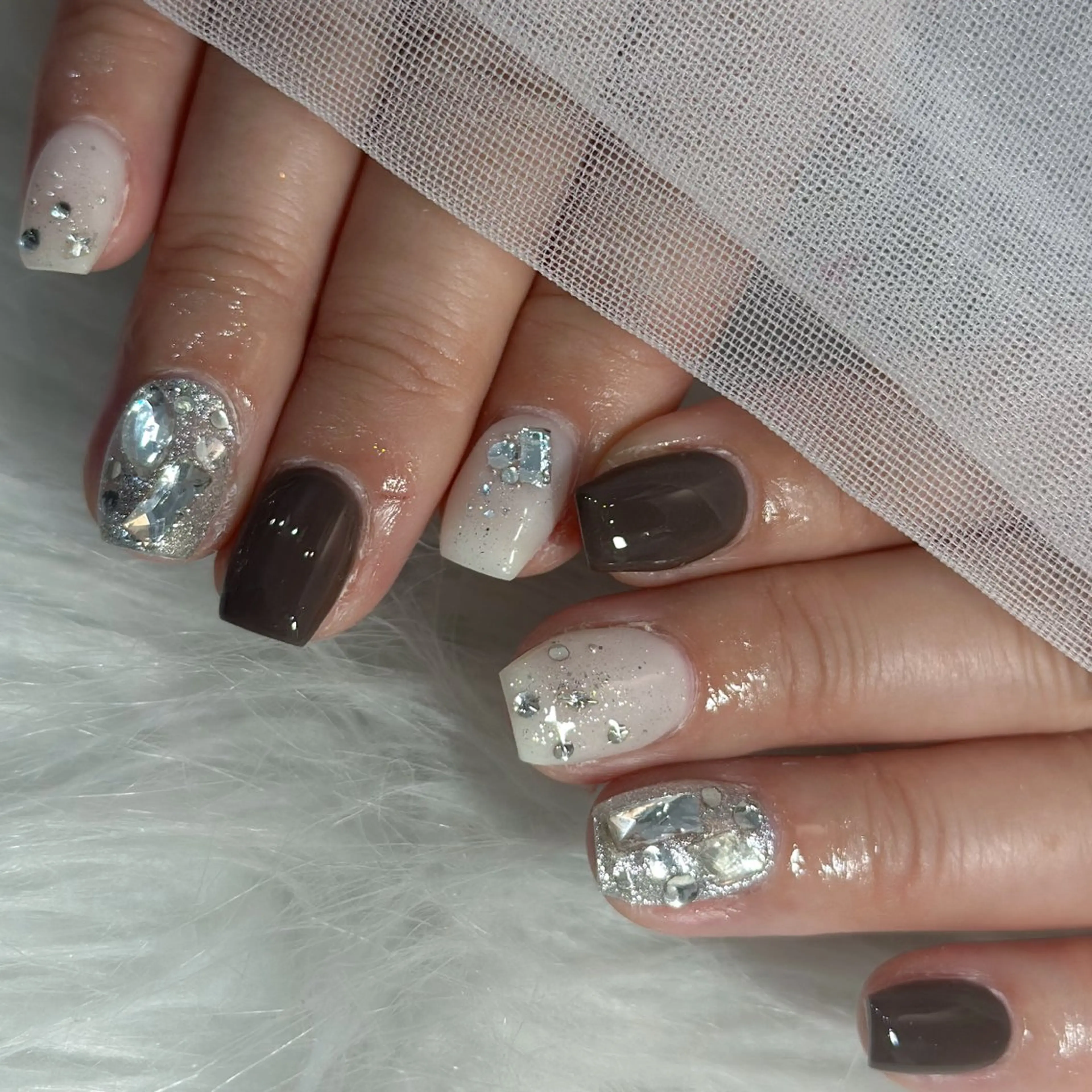 ネイル ハンドネイル フットネイル LAVISH nanamiのネイルデザイン