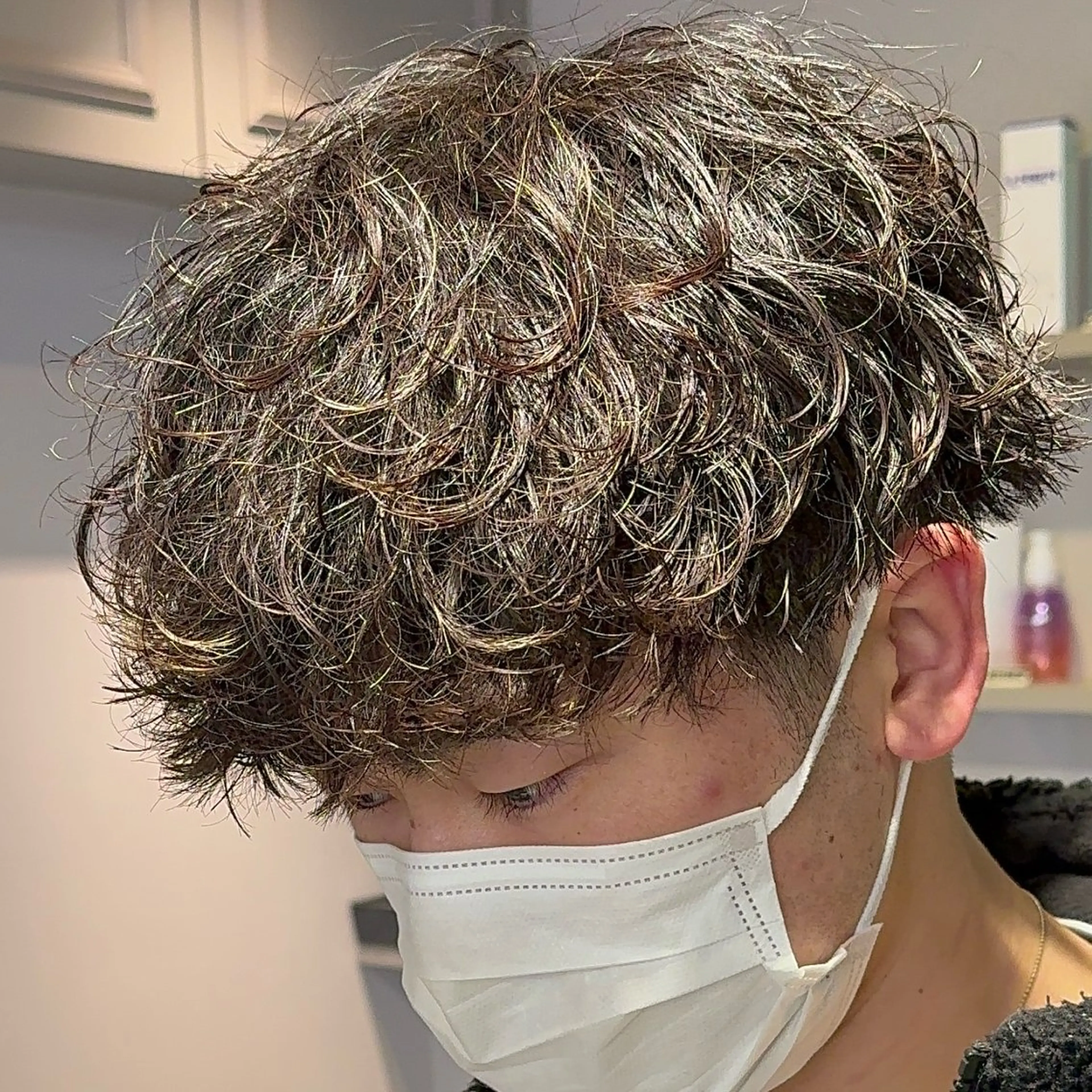 ショート パーマ ヘアアレンジ メンズ マッシュ メンズパーマ 顔まわりカット の達人のヘアスタイル