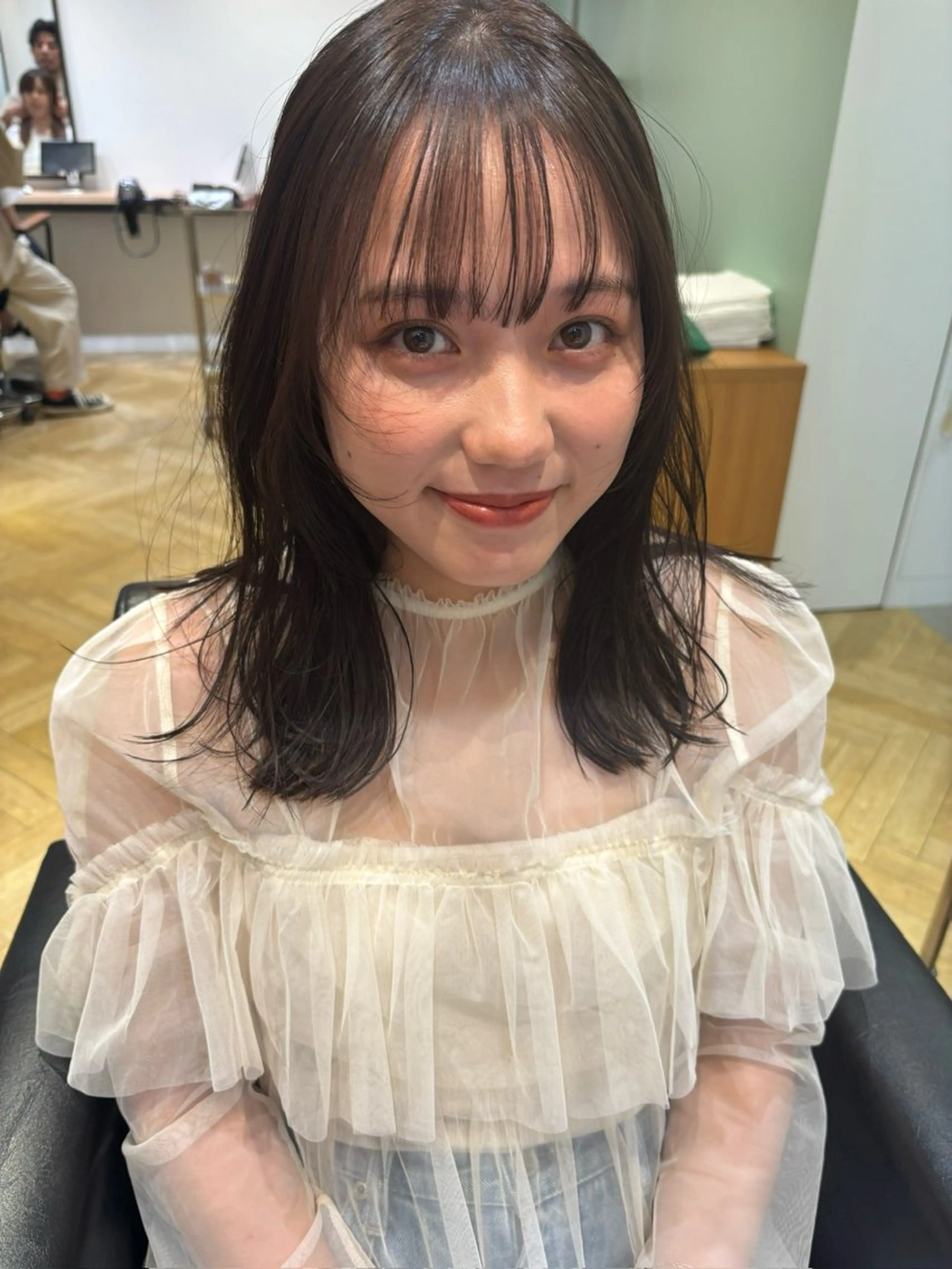 ミディアム カラー グレージュ レイヤーカット カット ヘアカラー トリートメント 🫧nari🫧 谷町 大阪のヘアスタイル