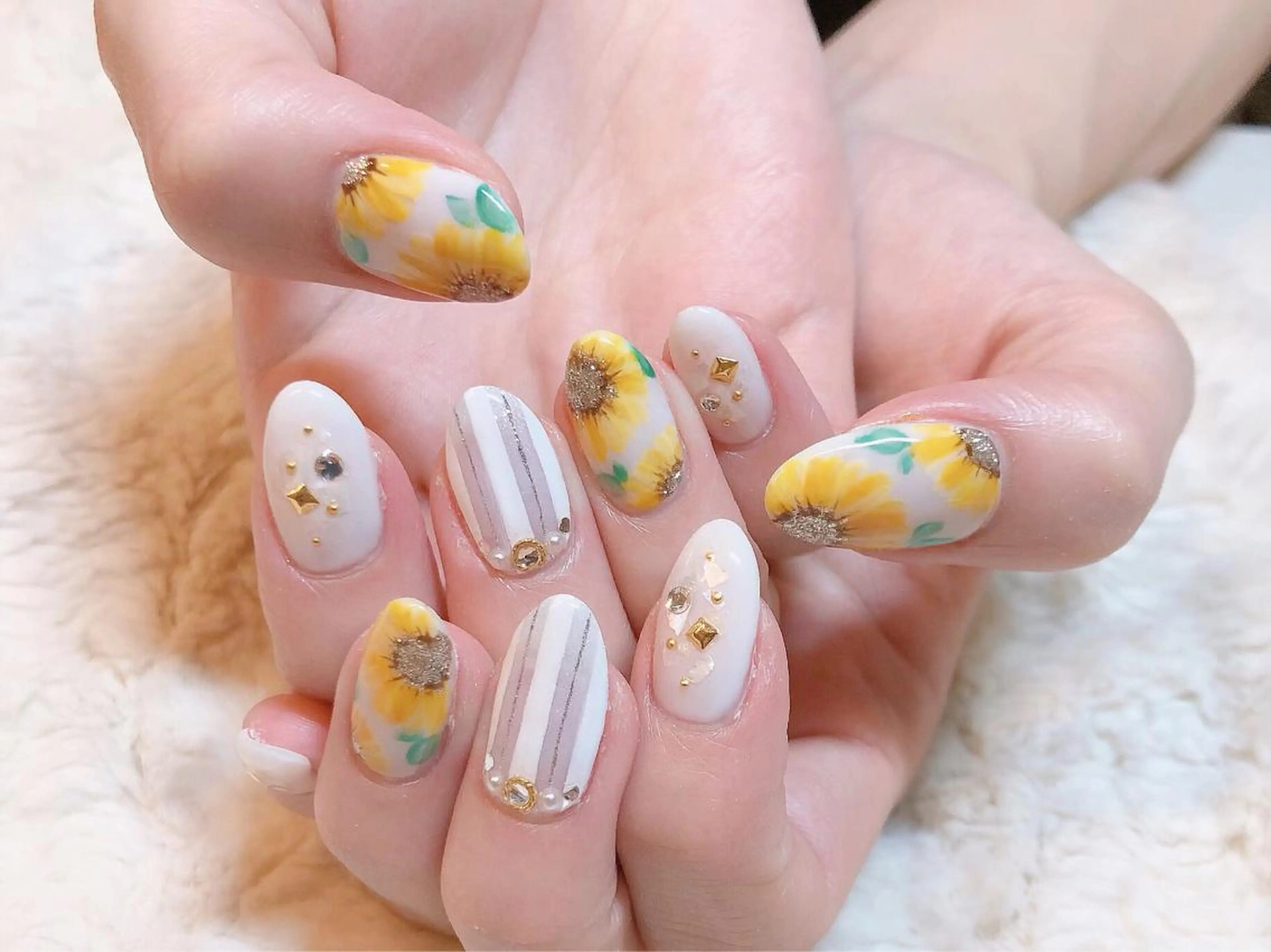 ネイル ジェルネイル 東 千夏のネイルデザイン