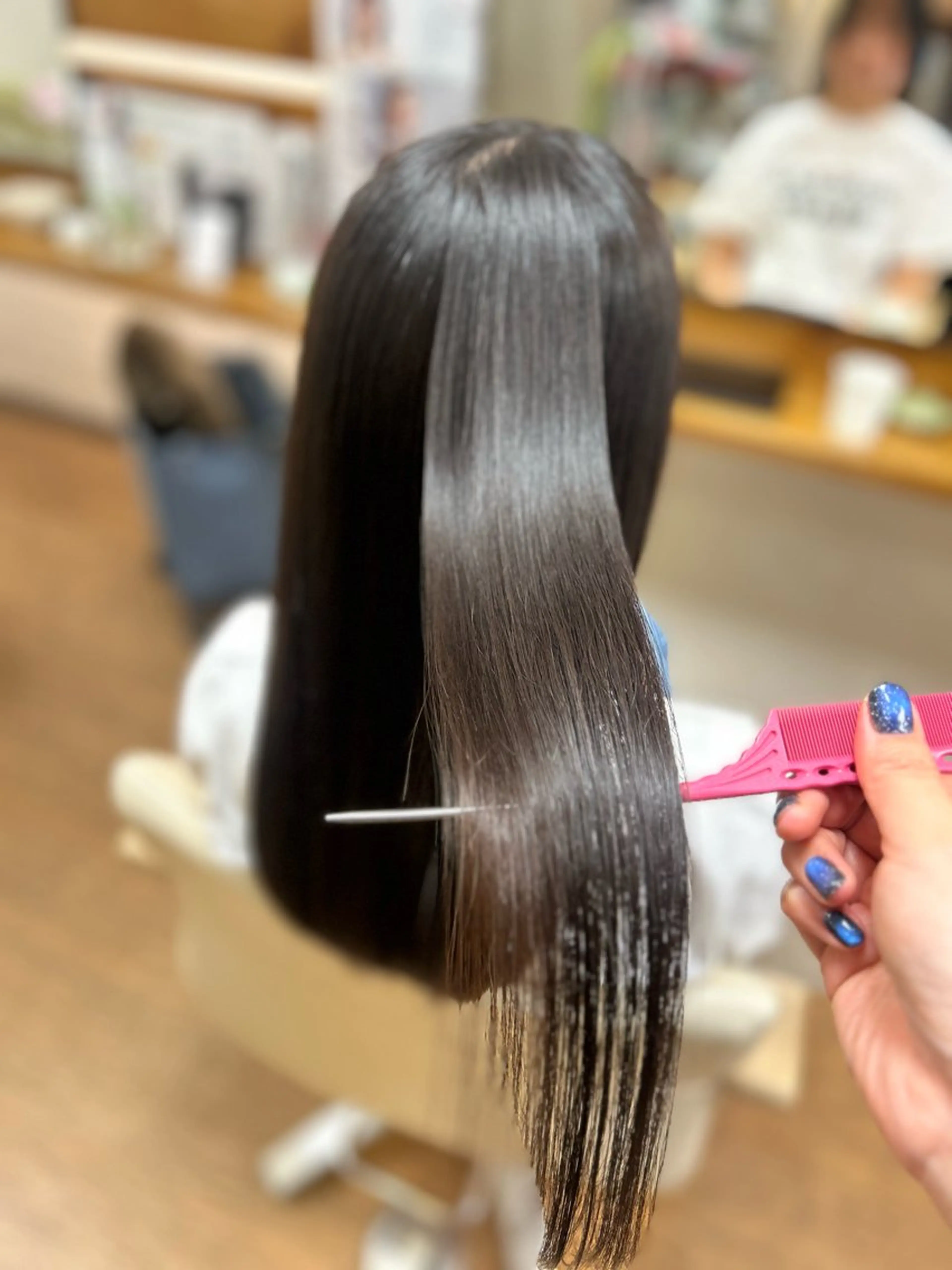 ロング 神谷 千明のヘアスタイル