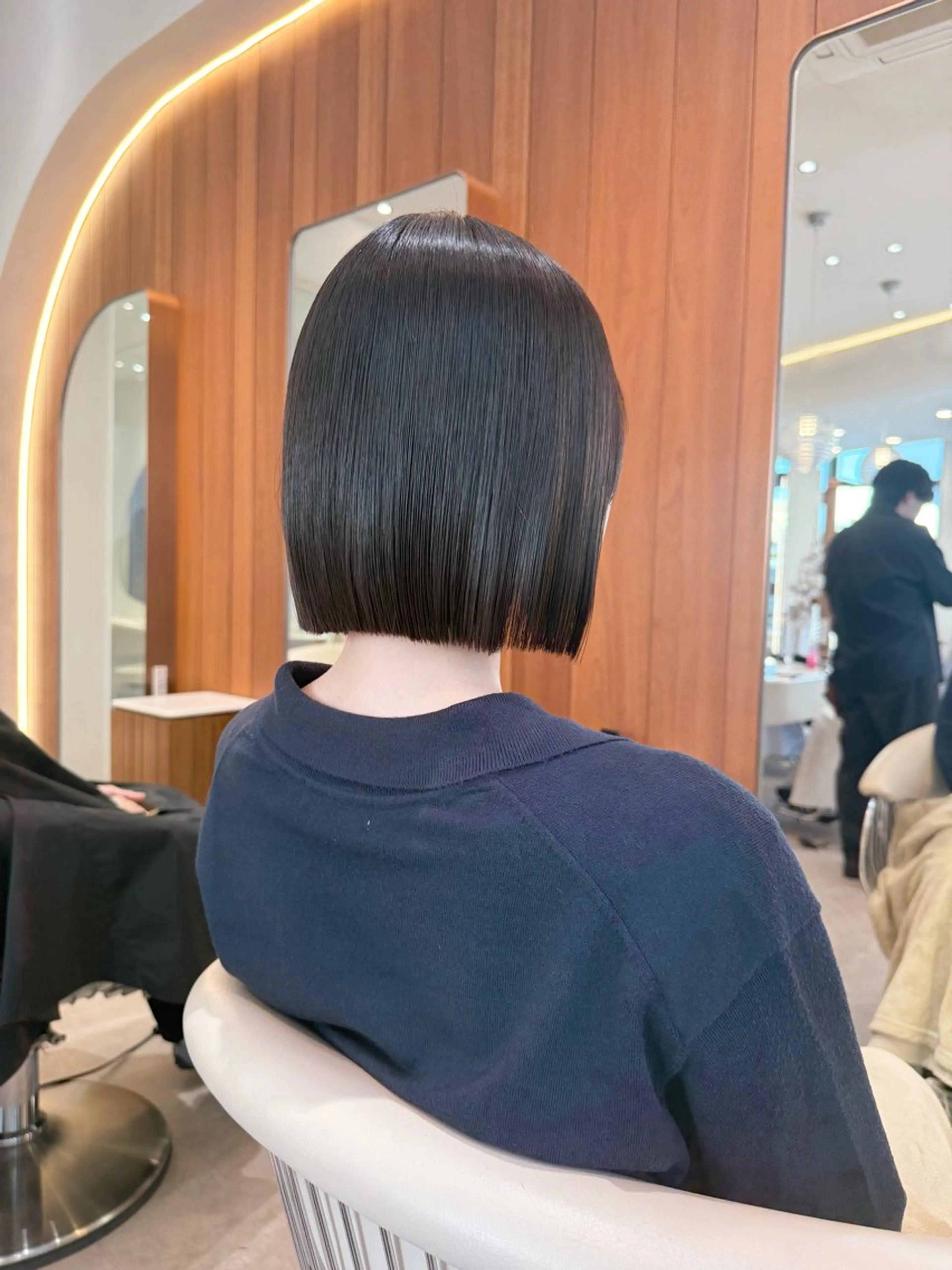 ミディアム カラー パーマ 切りっぱなしボブ ショートボブ ボブレイヤー 透明感カラー ボブ カット ヘアカラー 縮毛矯正 トリートメント 渋谷ボブ/レイヤー ボブ田中航平のヘアスタイル