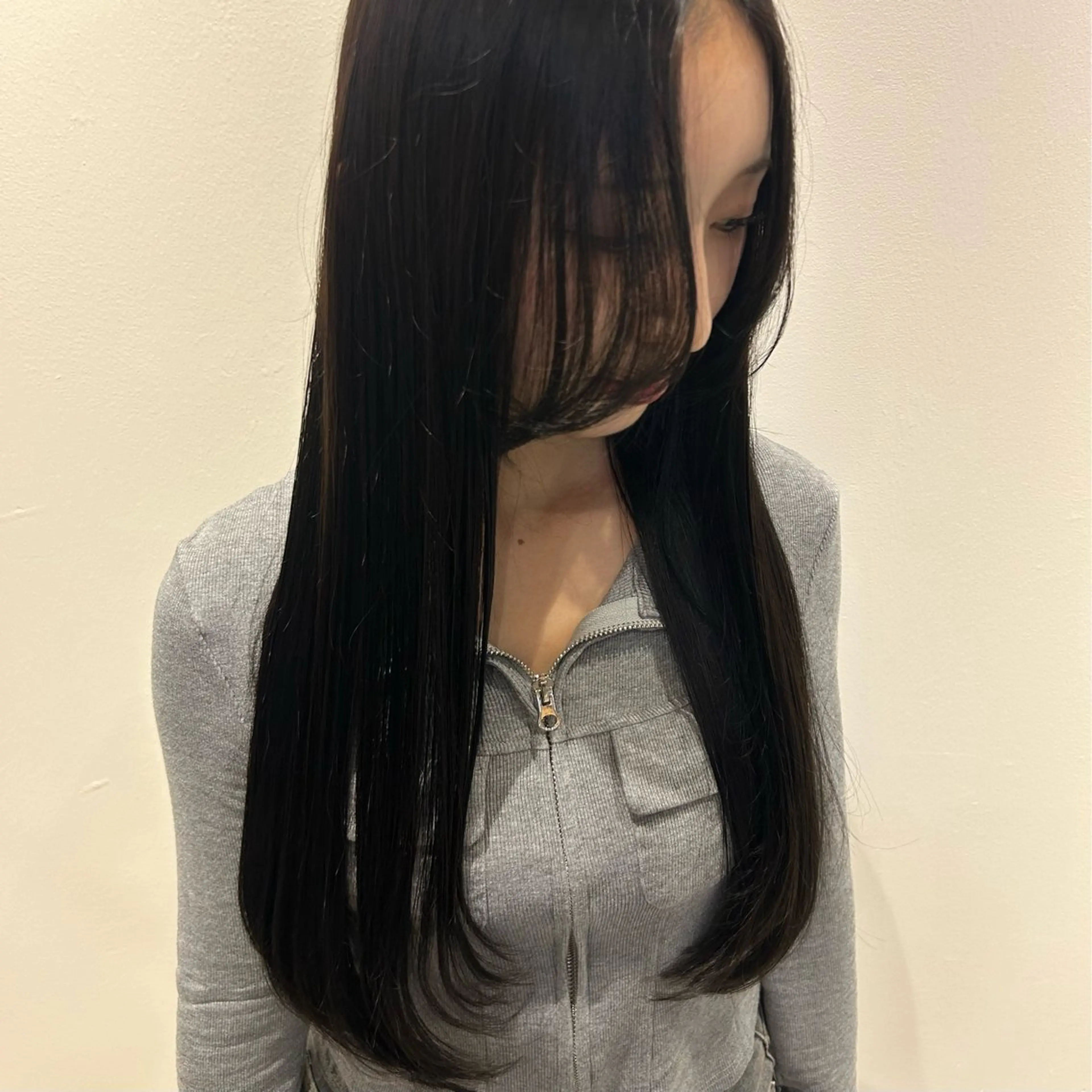 ロング レイヤーカット 田中 遥陽のヘアスタイル