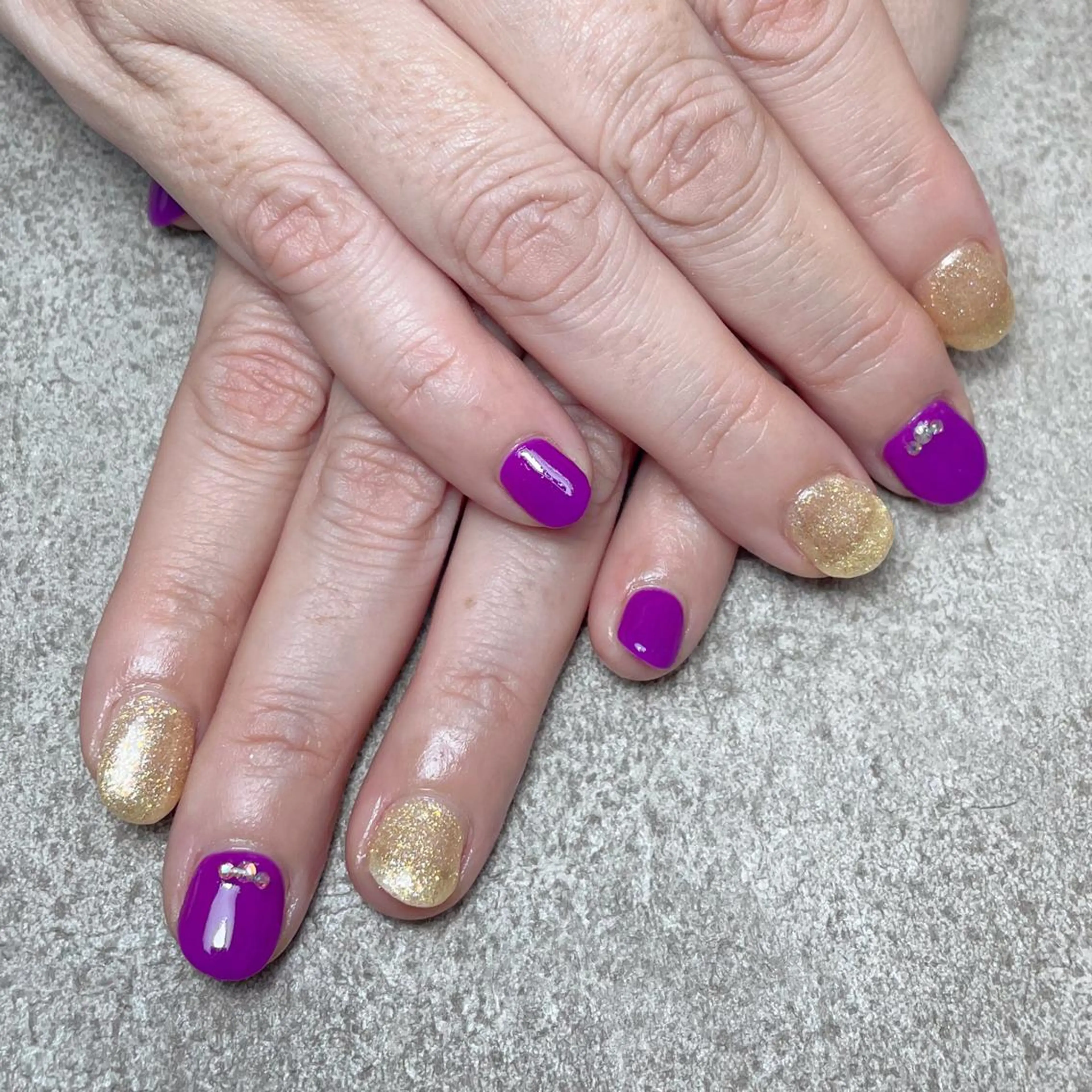 ネイル ハンドネイル nailroom DIASOMNIAのネイルデザイン