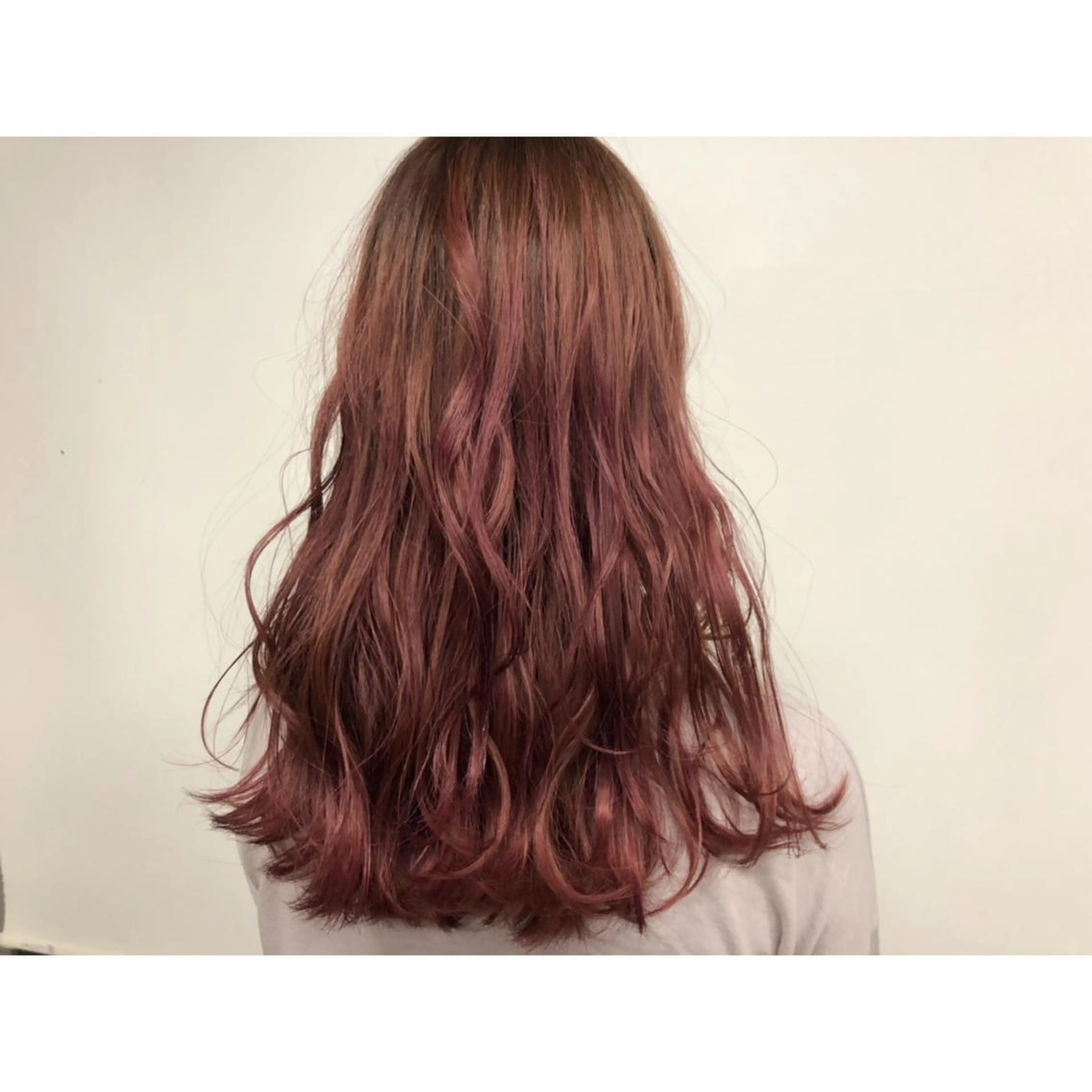 セミロング カラー ヘアアレンジ ツヤ髪 ／髪質改善 松岡将太郎のヘアスタイル