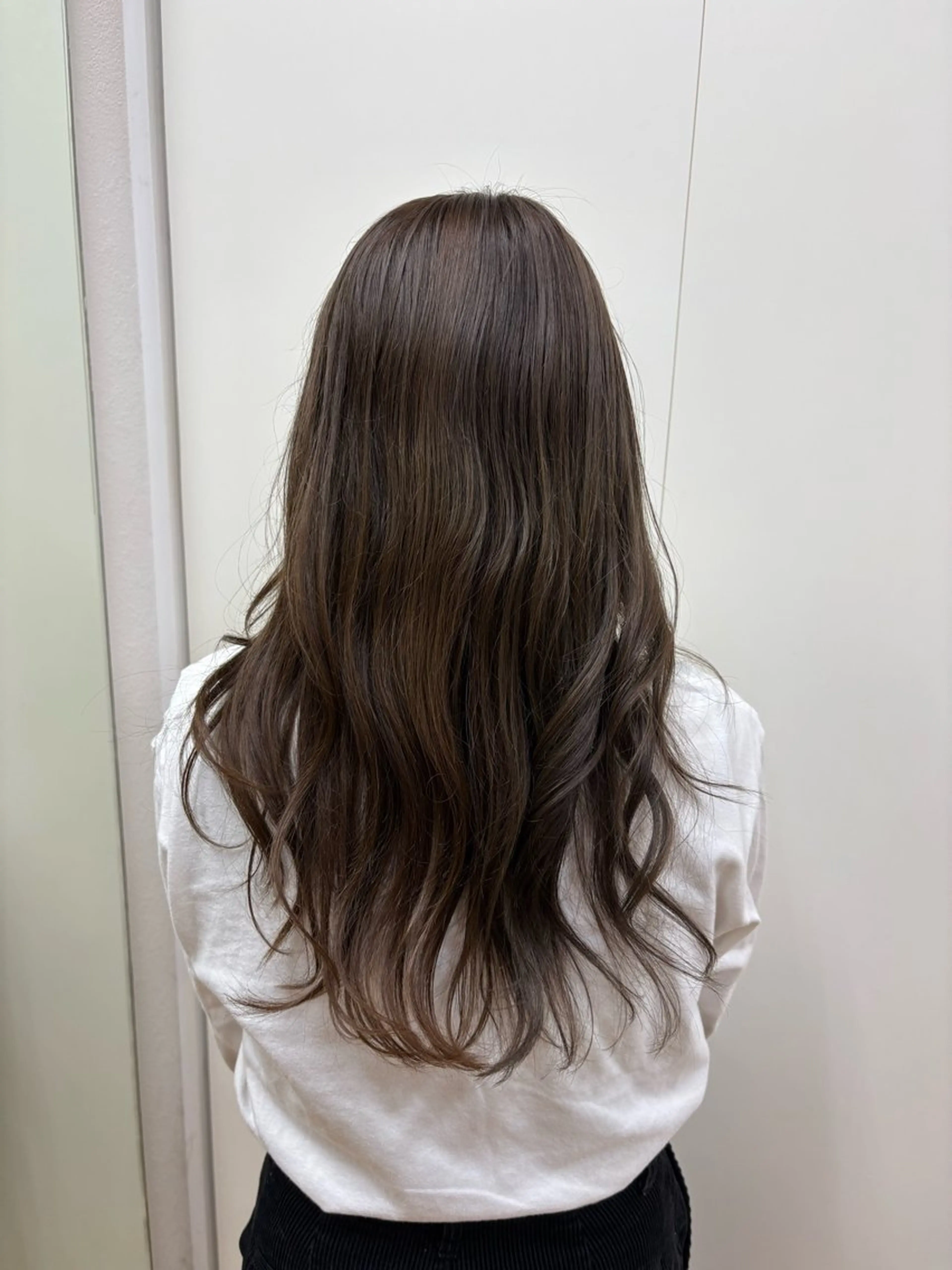 カラー 【アクイール】下村 天音のヘアスタイル
