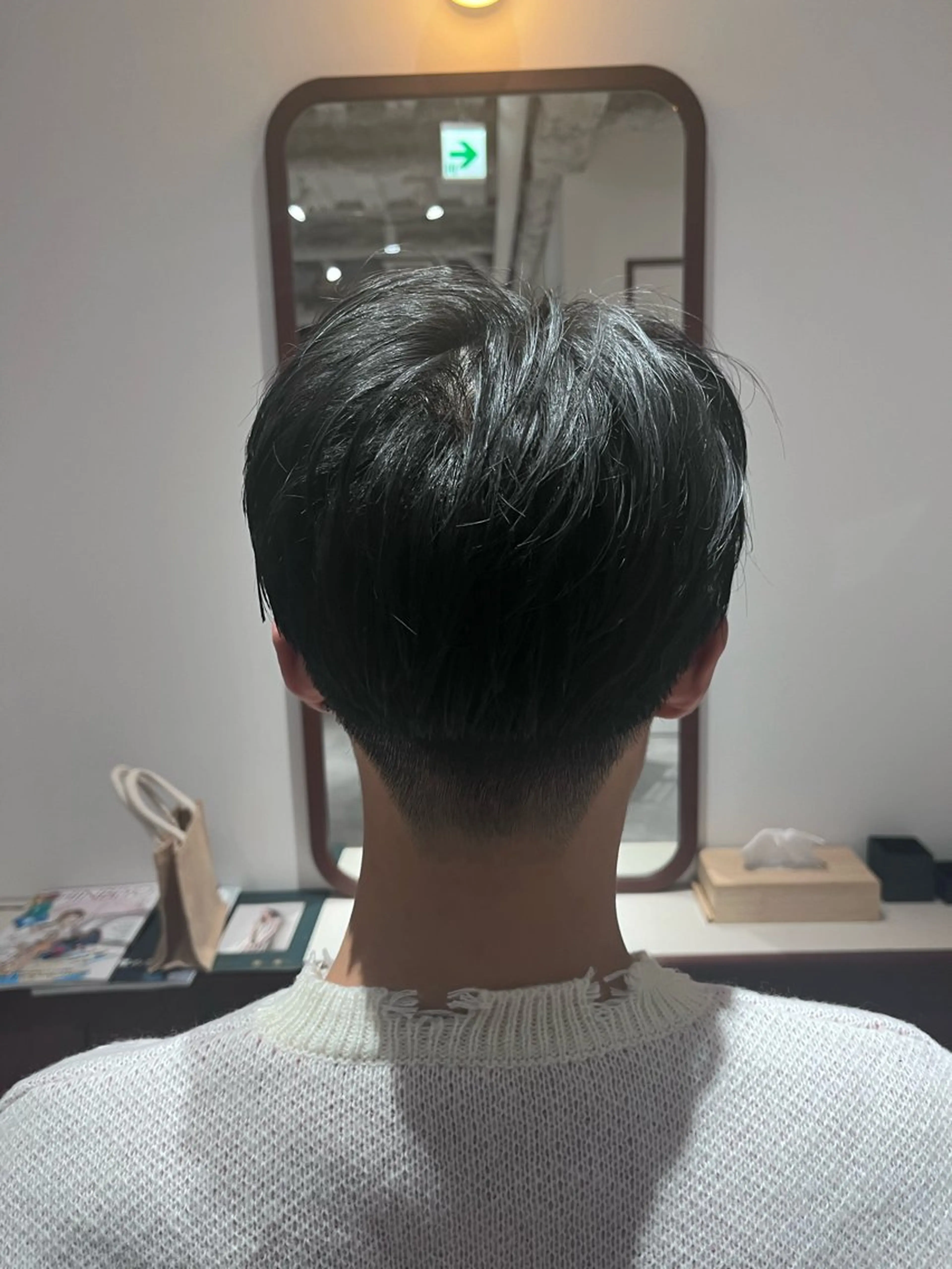 メンズ urara /ブリーチ/艶カラーのヘアスタイル