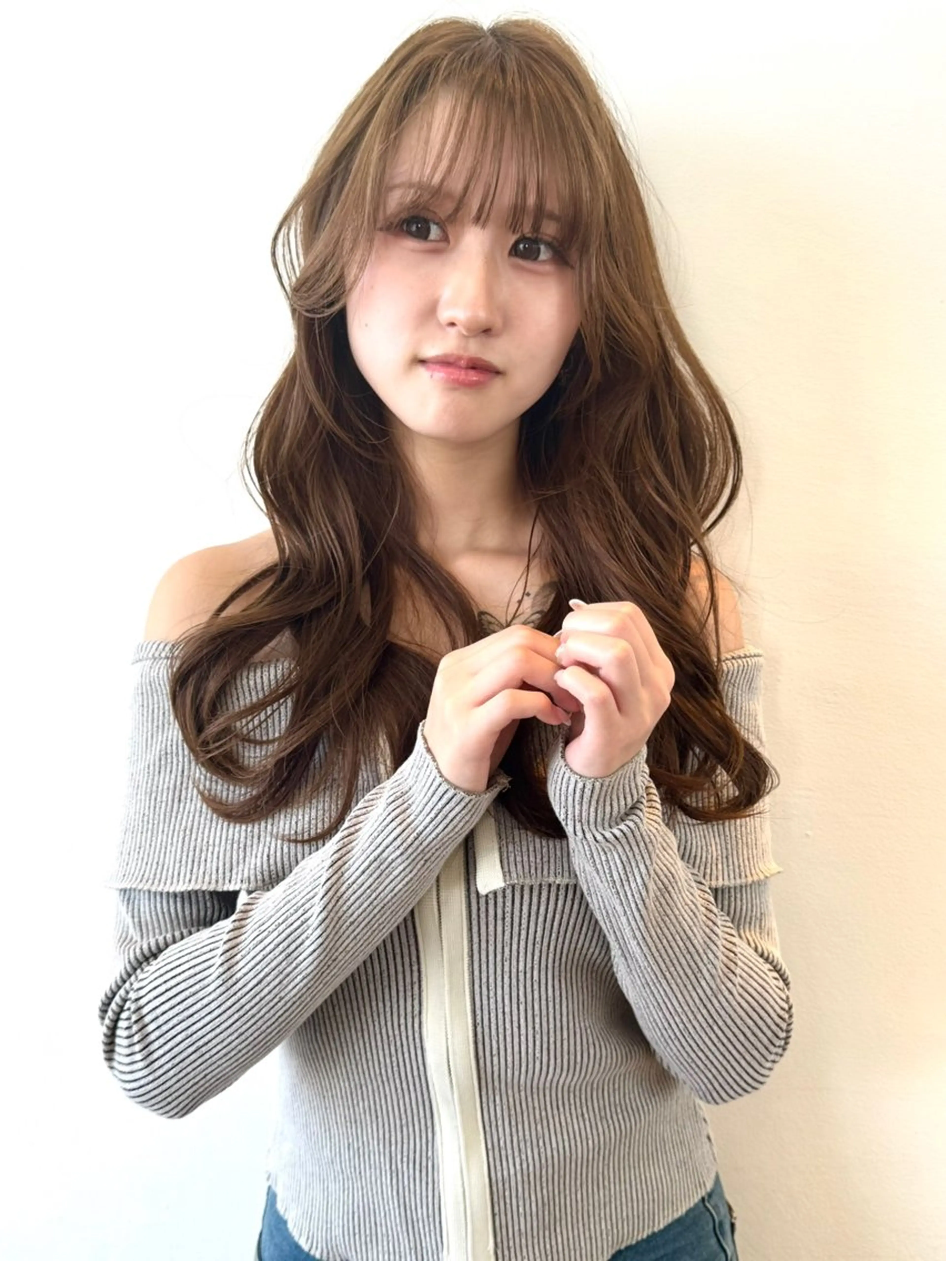 ロング カラー 小平 琳のヘアスタイル