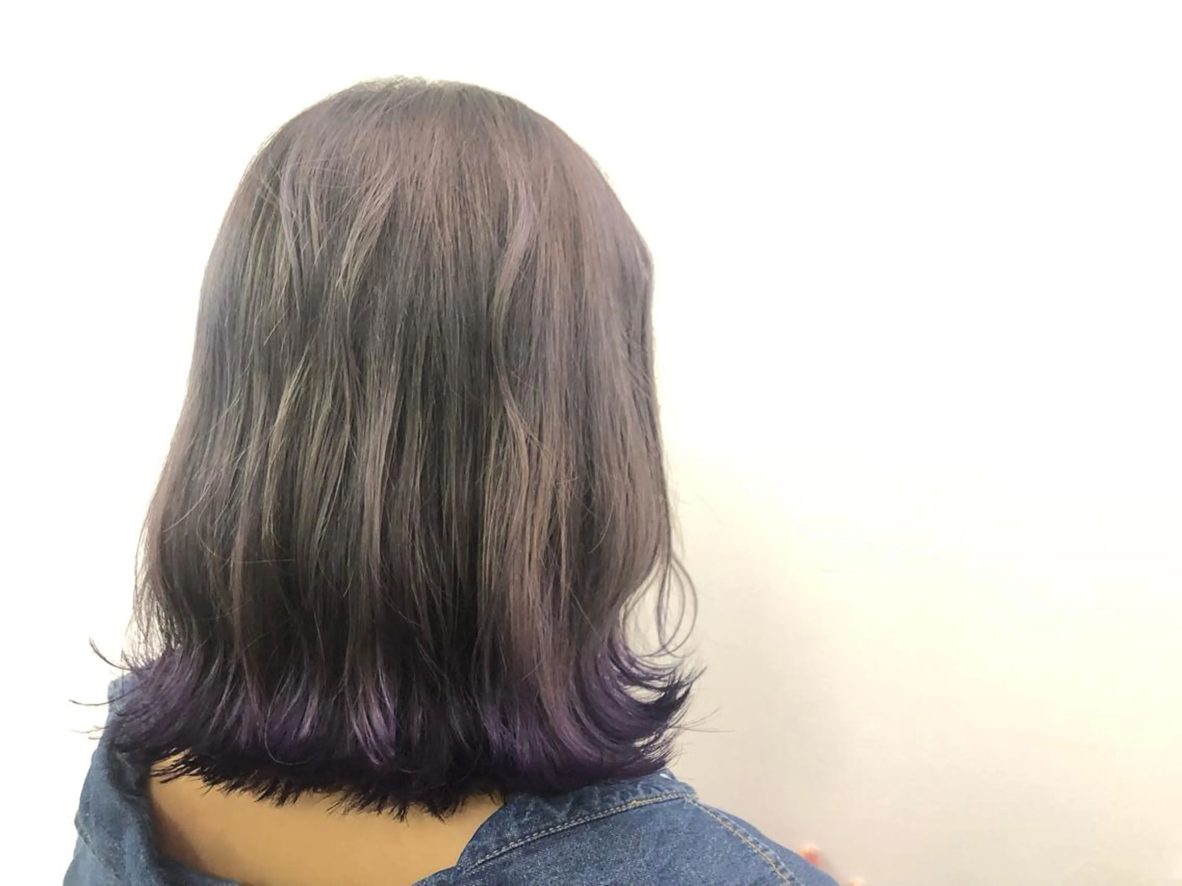 ミディアム カラー バイオレットカラー ヘアカラー トリートメント メンズ レイヤー ウルフ 弓木啓輔のヘアスタイル