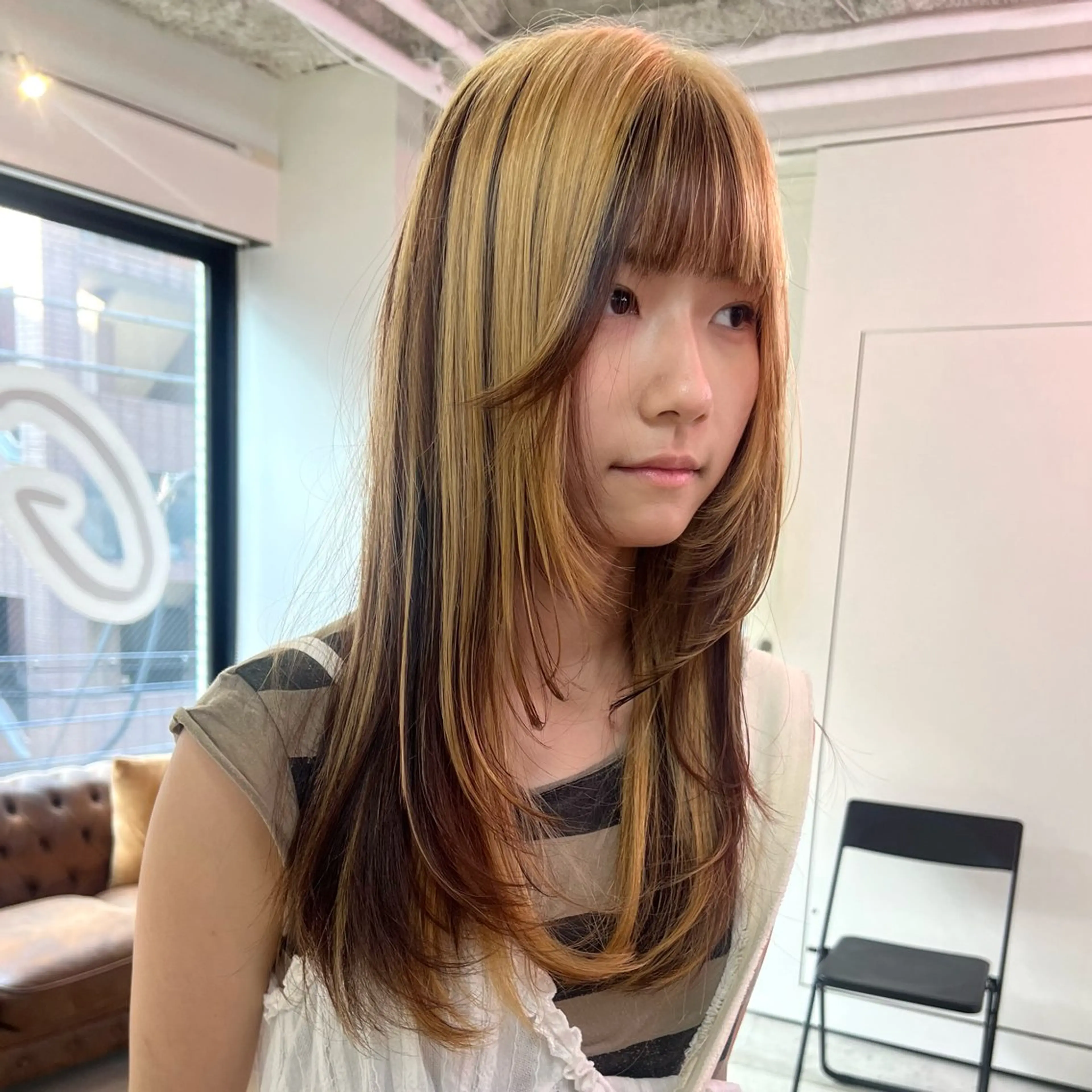 ロング カラー パーマ ヘアアレンジ メンズ ヘアカラー トリートメント 🧨ブリーチー×ボブ レイヤー💎じゅえるのヘアスタイル