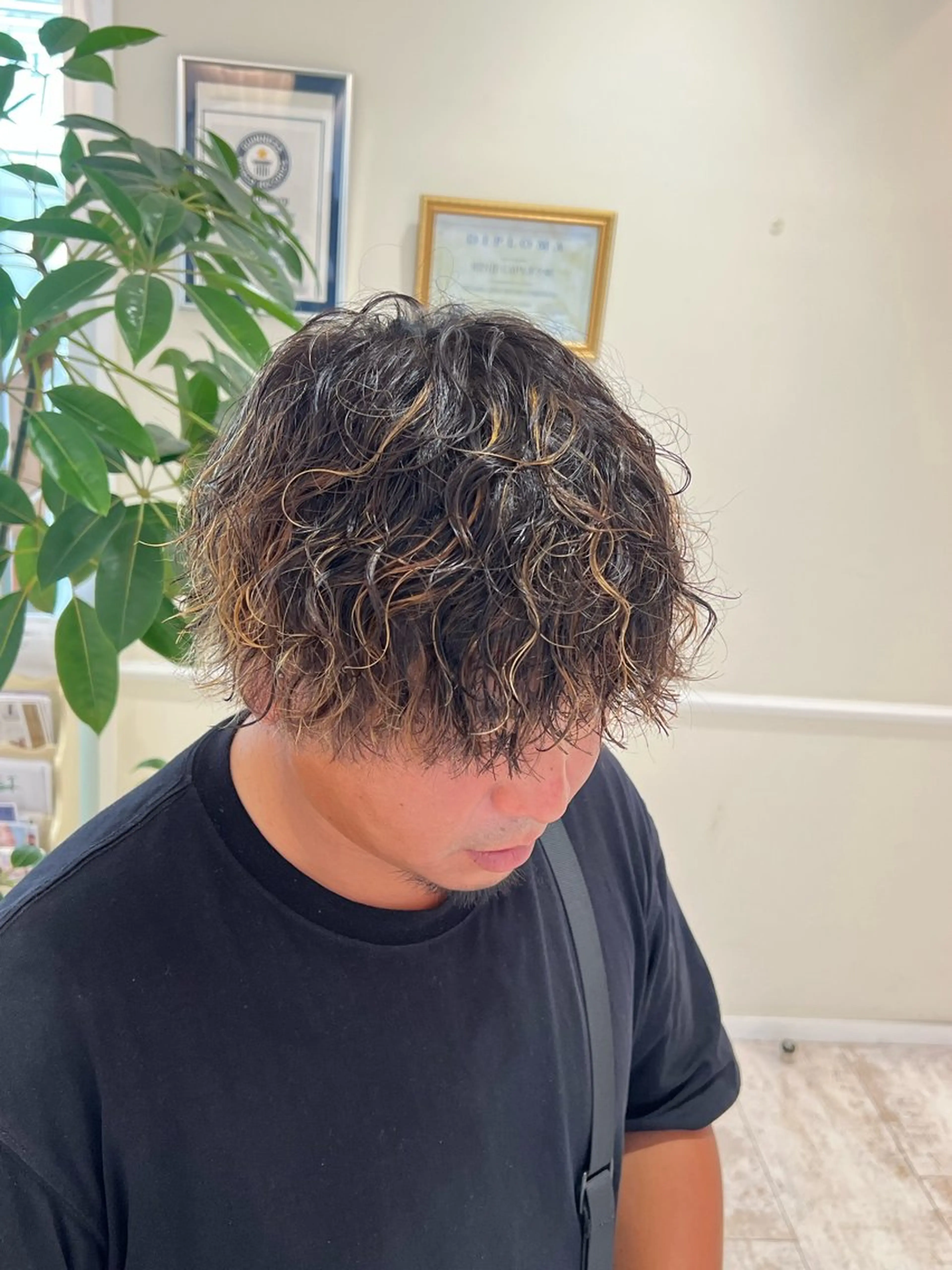 🚹メンズ限定🚹【カット、ハイライトカラー⭐︎、眉カット】の写真