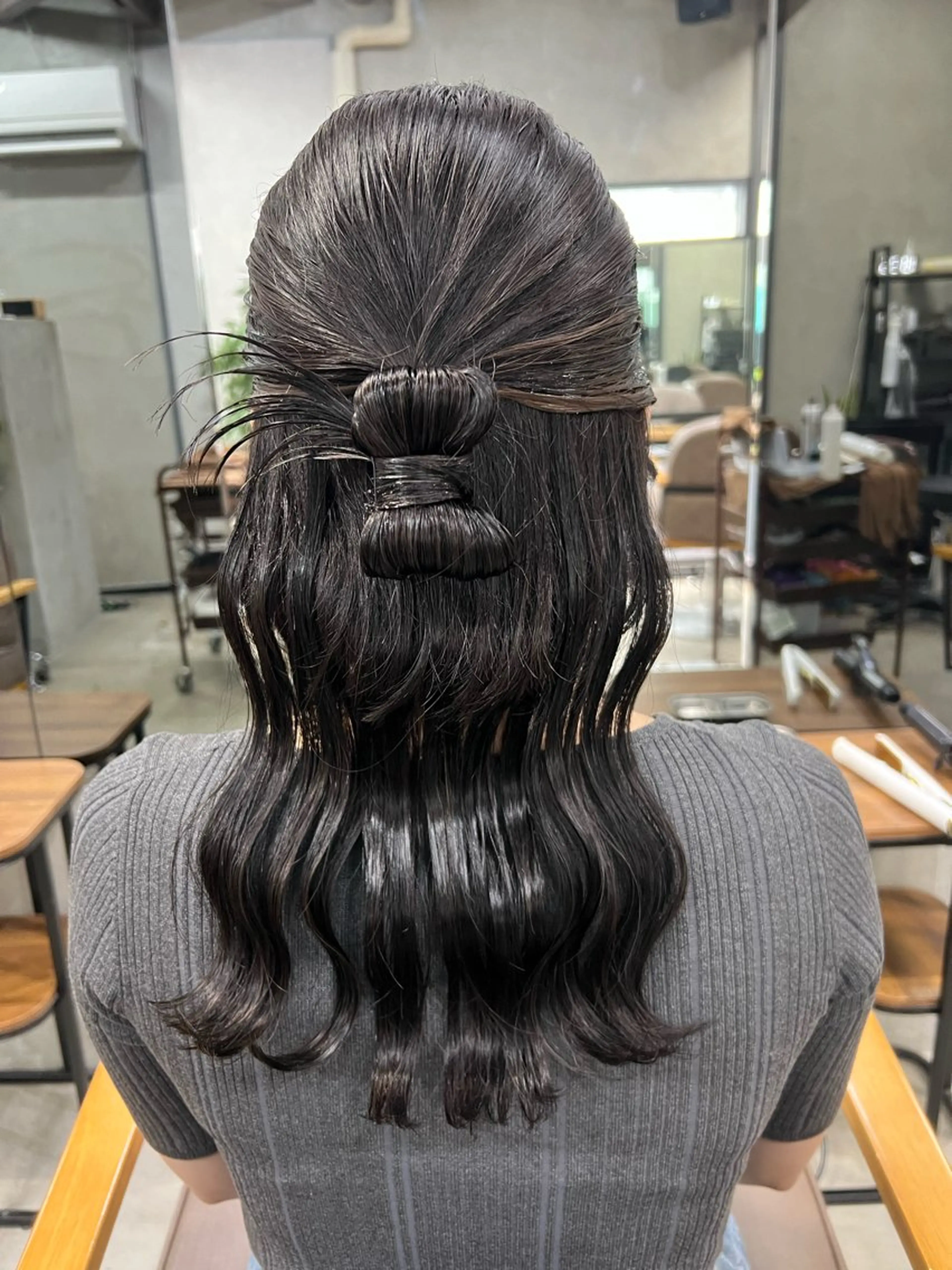 セミロング ヘアセット maya レイヤーカットのヘアスタイル