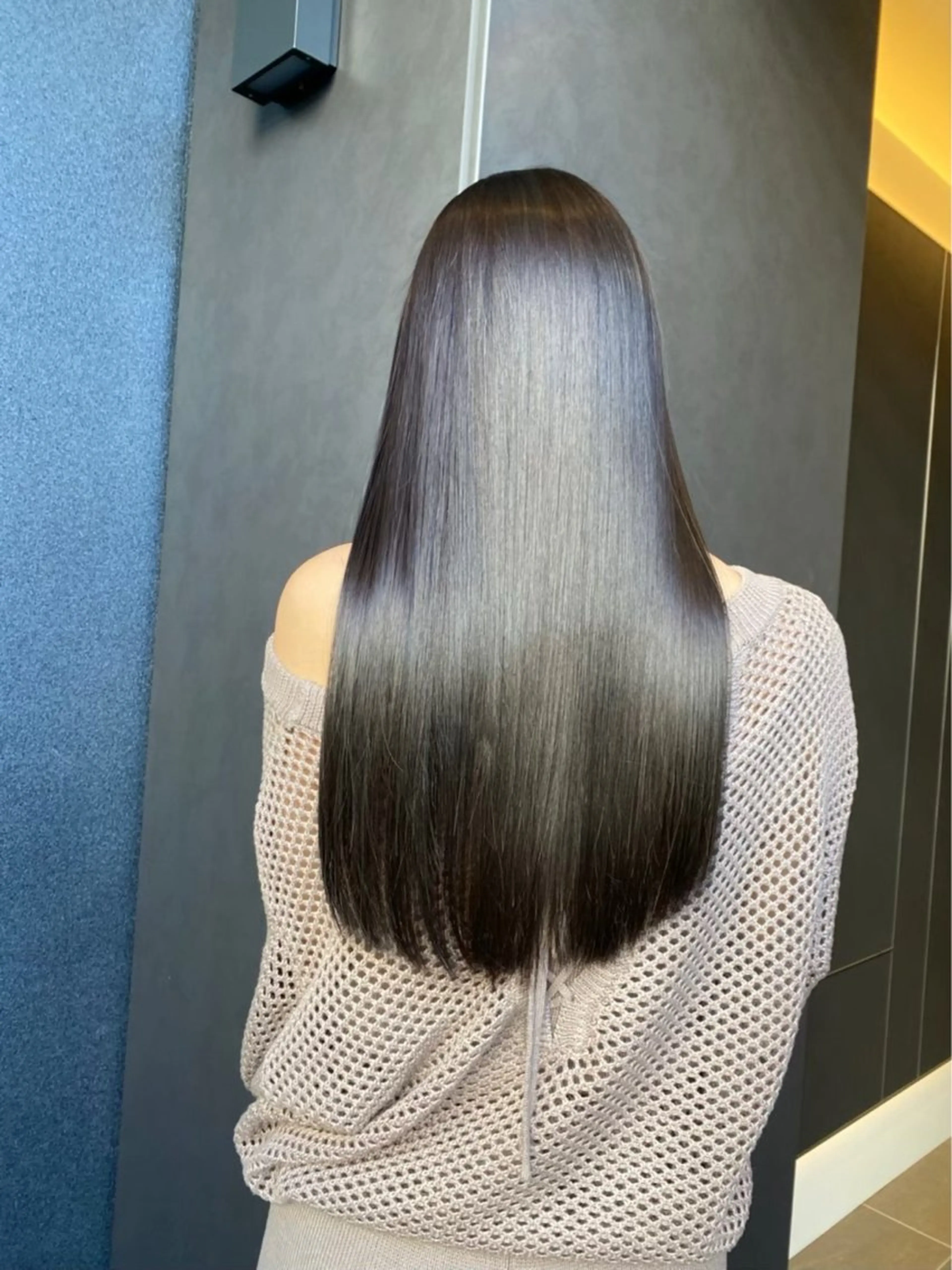 ロング カラー 縮毛矯正 Lond Melia所属・あいり／艶髪 、透明感カラー🩶のヘアスタイル