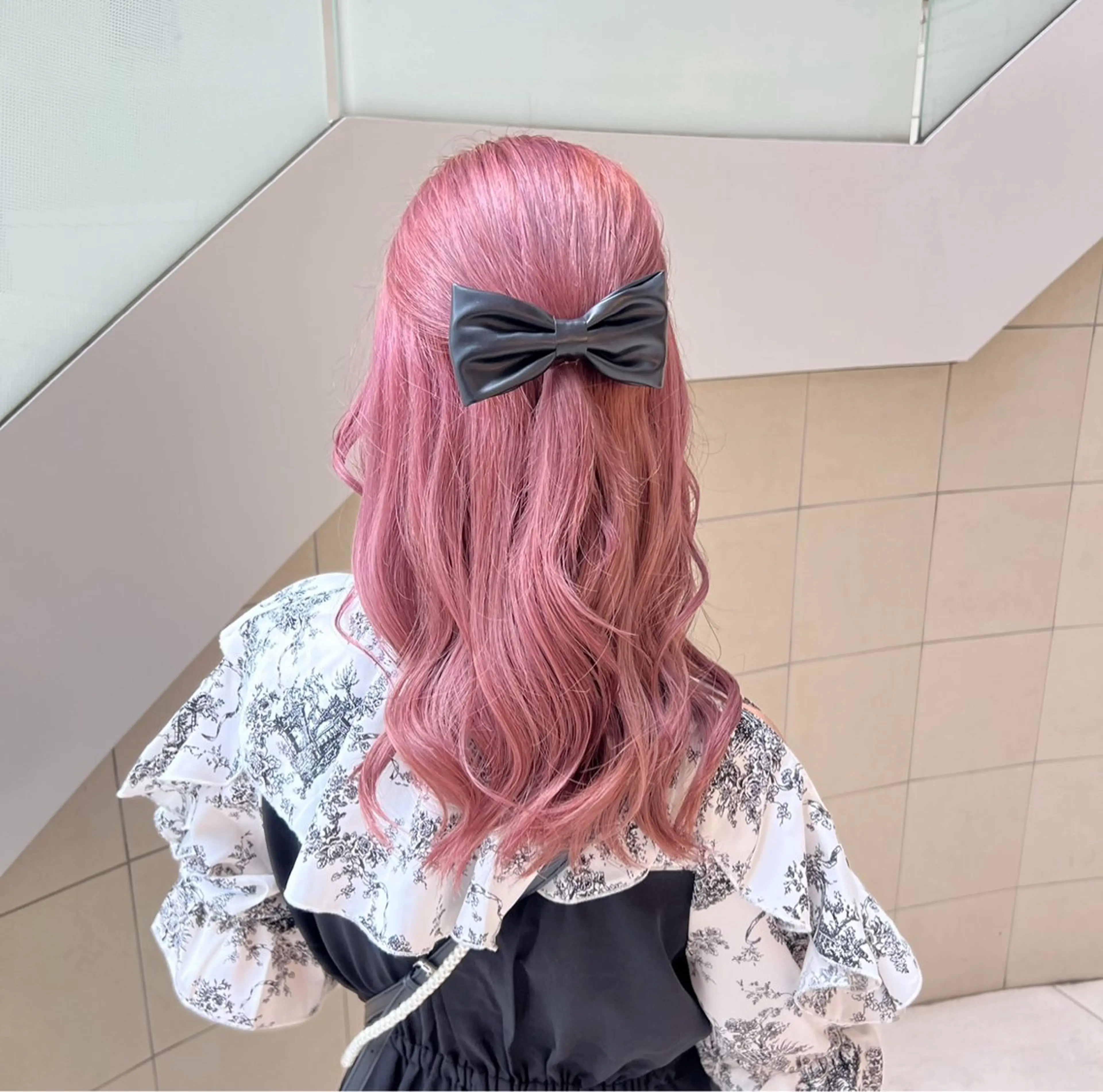 セミロング 【韓国艶カラー🎀】 添田 菜摘のヘアスタイル