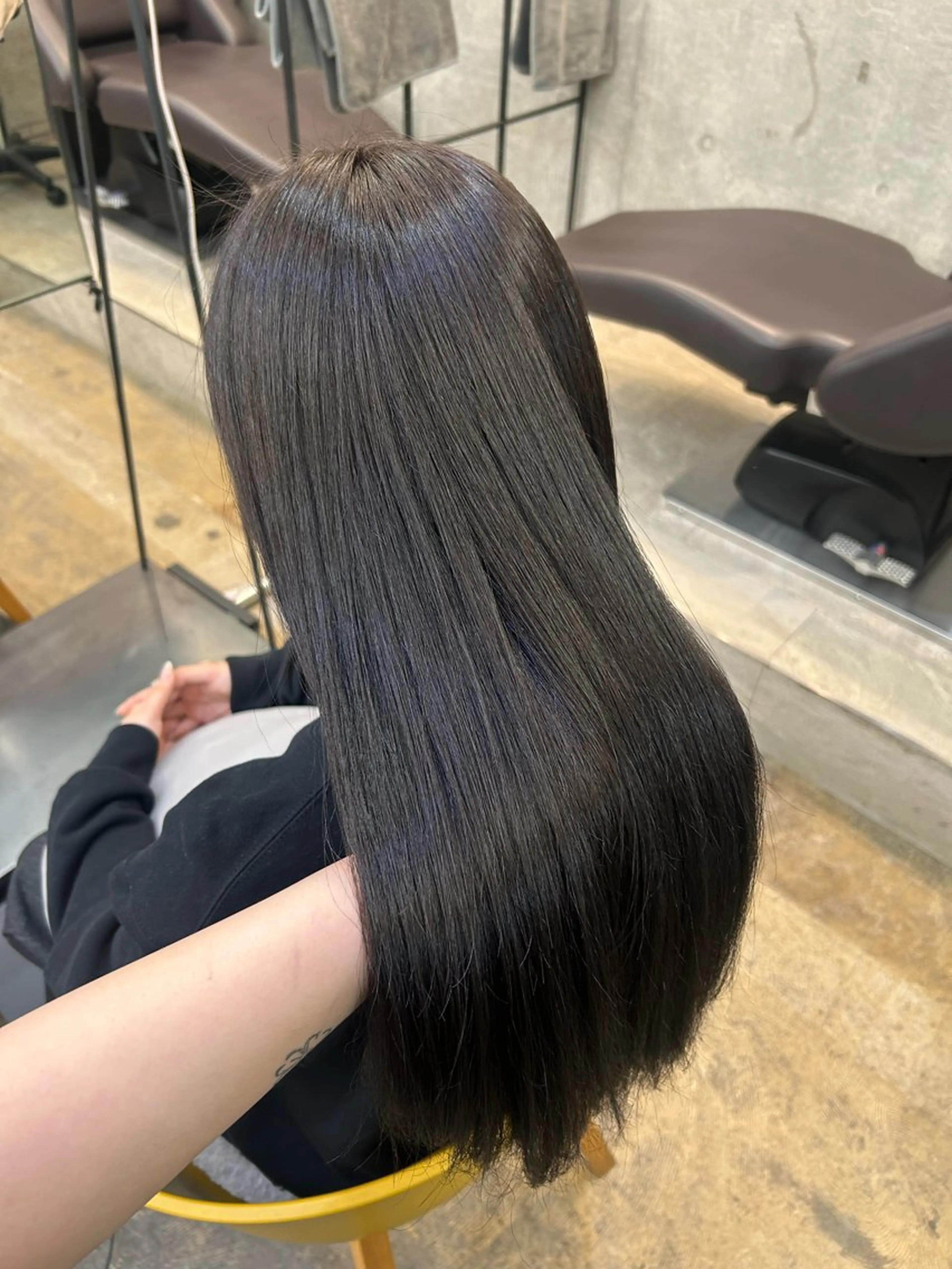 ミディアム ヘアカラー ANLY.meijijingumae所属・暗髪カラー/ 透明感カラー/真菜のヘアスタイル