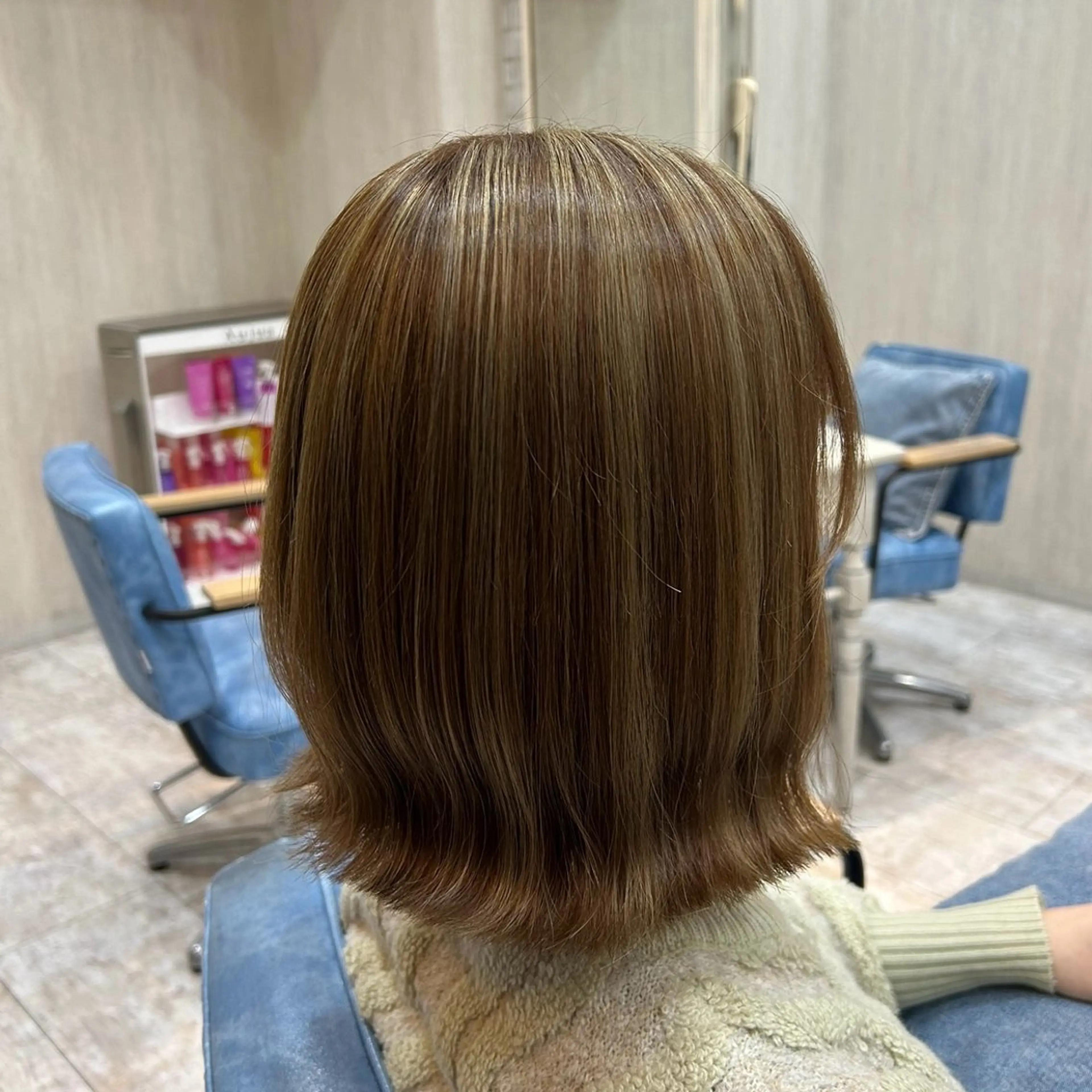 ミディアム カラー カット ヘアカラー トリートメント 🫧透け感⋆艶髪💎 山口アヤカのヘアスタイル