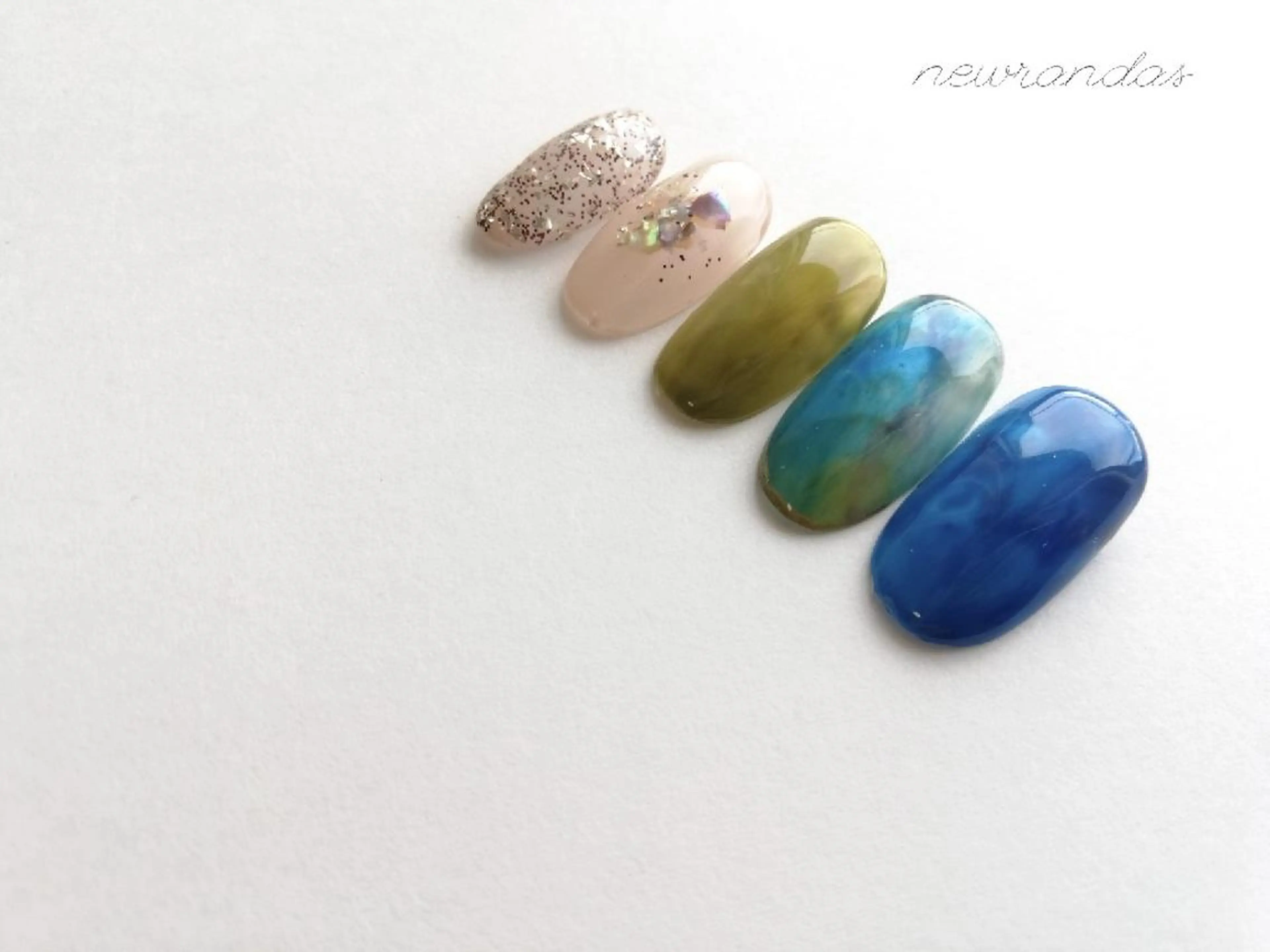 ネイル newrandas hitomiのネイルデザイン