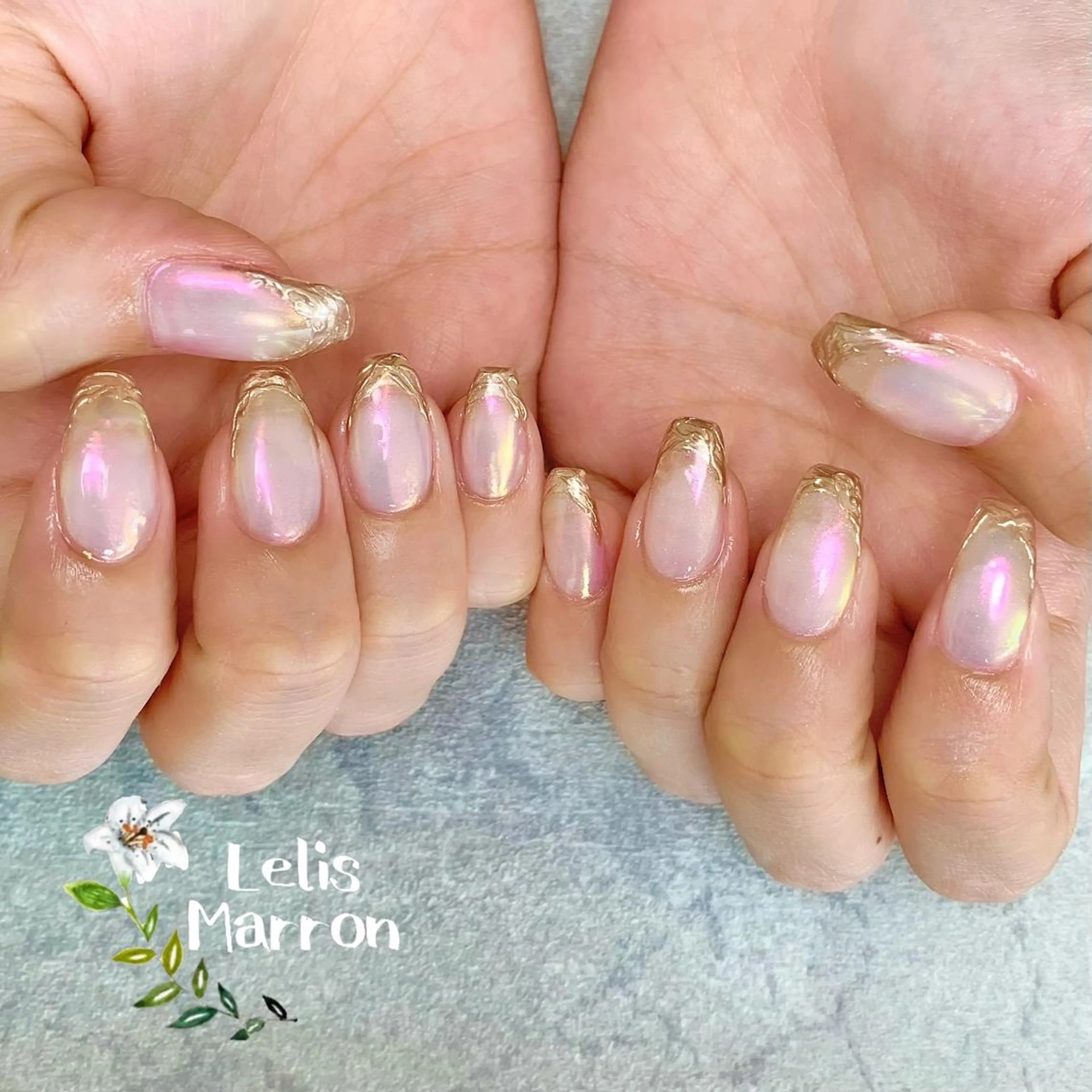 ネイル オーロラネイル フレンチネイル ミラーネイル ニュアンスネイル Lelis Marron所属・岸 侑李のネイルデザイン