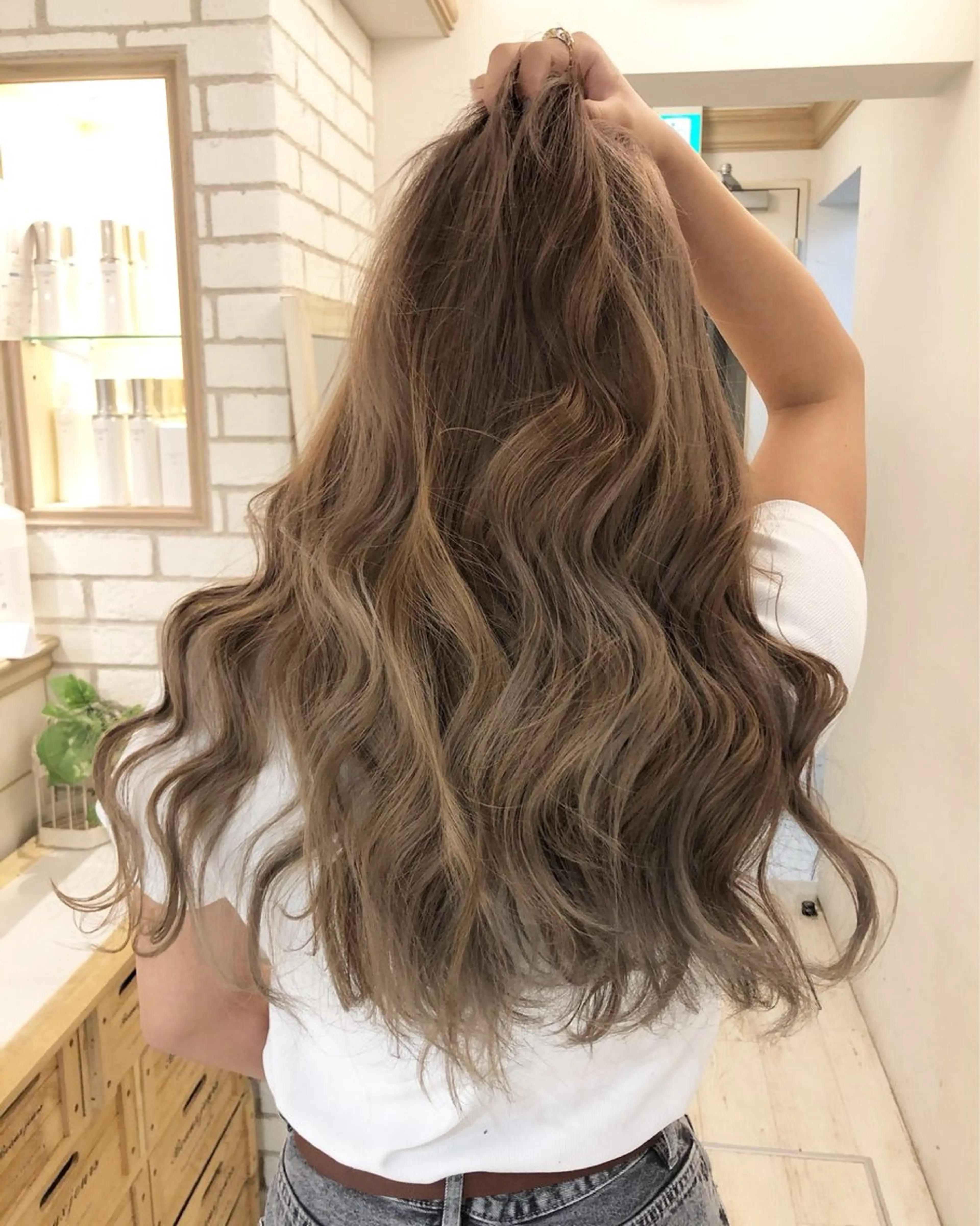 ロング loa所属・🔗透明感カラー🔗 エクステ✂️はるちかのヘアスタイル