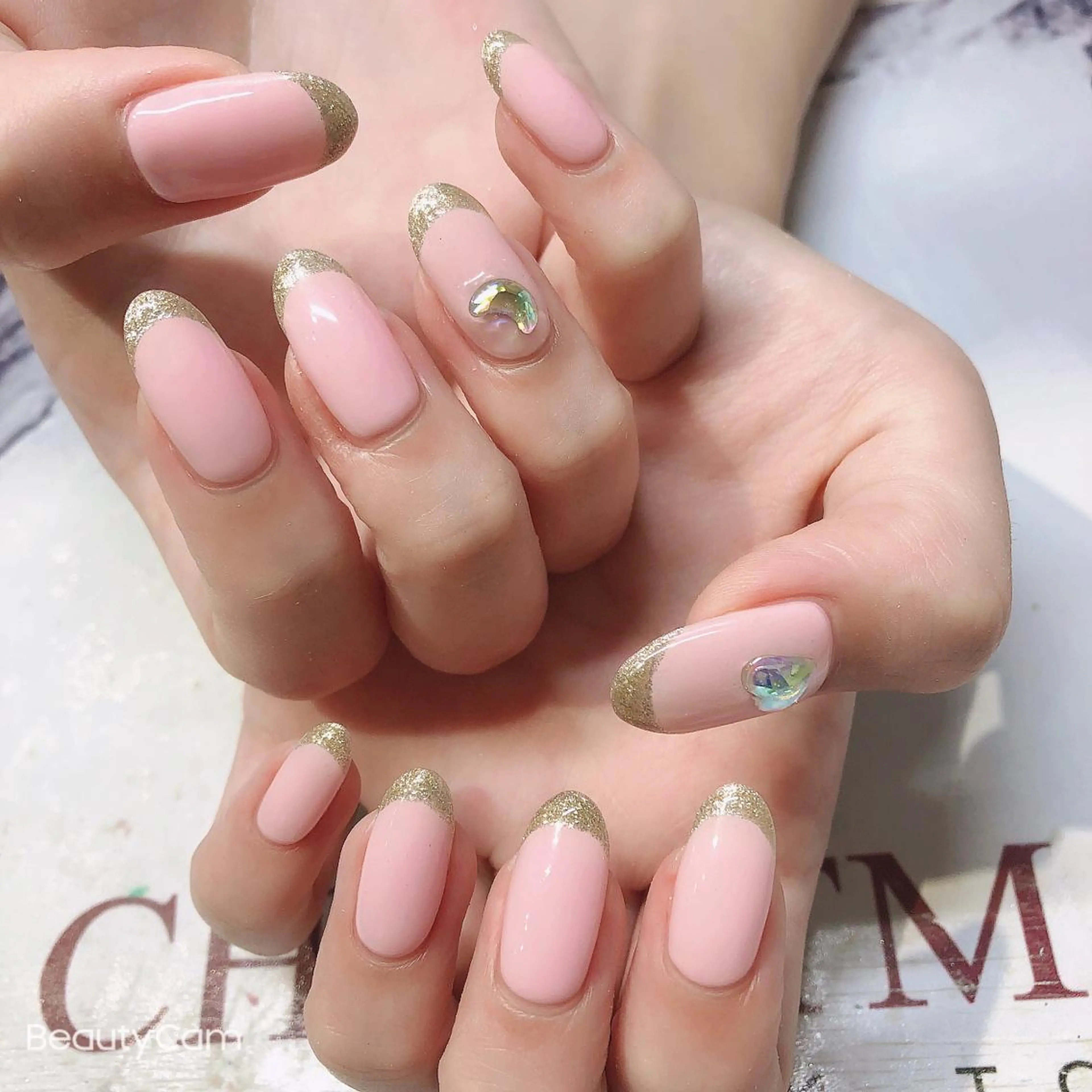 ネイル ハンドネイル Guarendo錦糸町店所属・ガレンドウ 白澤 愛子のネイルデザイン