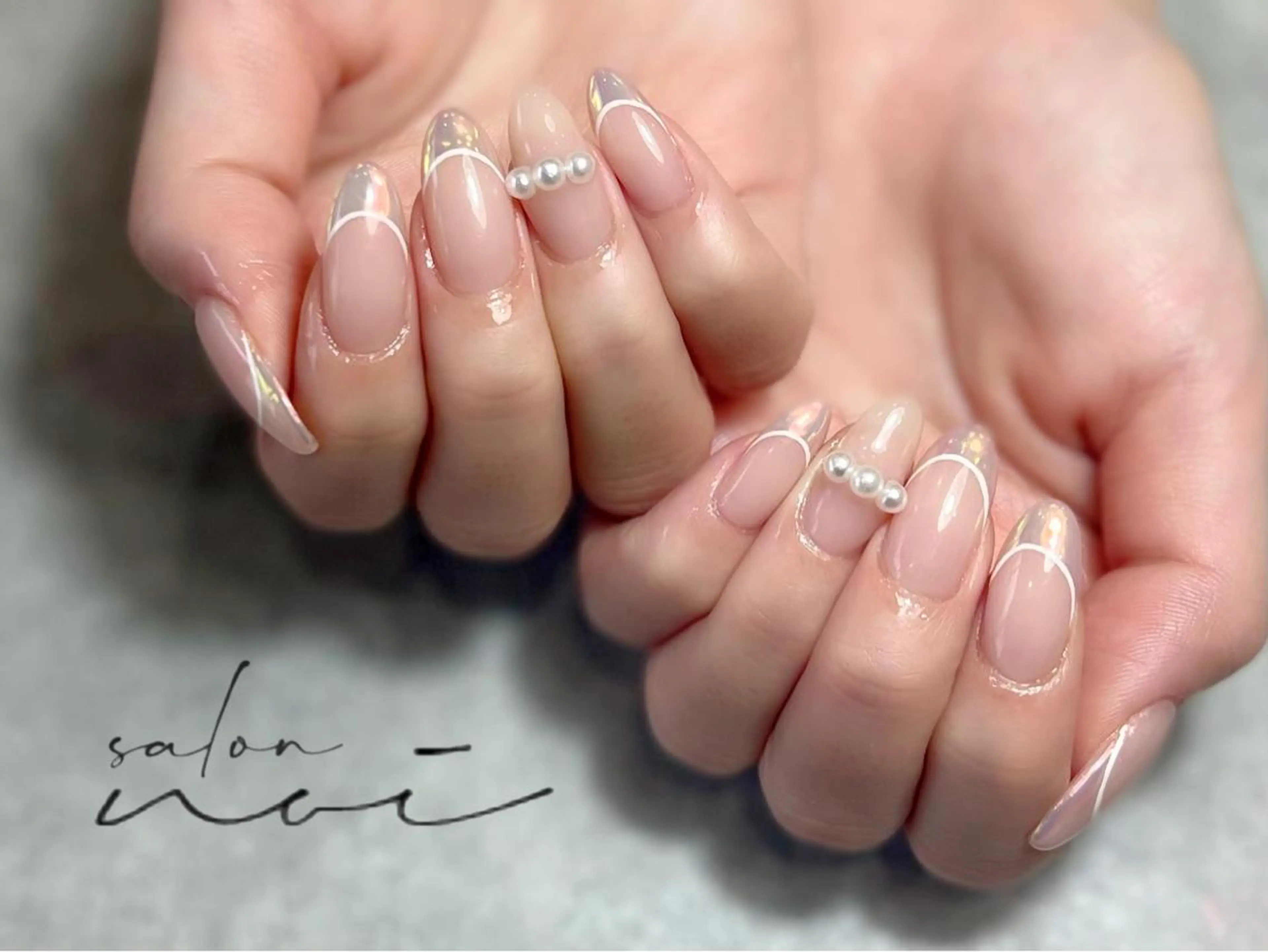 ネイル フレンチネイル ミラーネイル ハンドネイル salon noi所属・salon noiのネイルデザイン