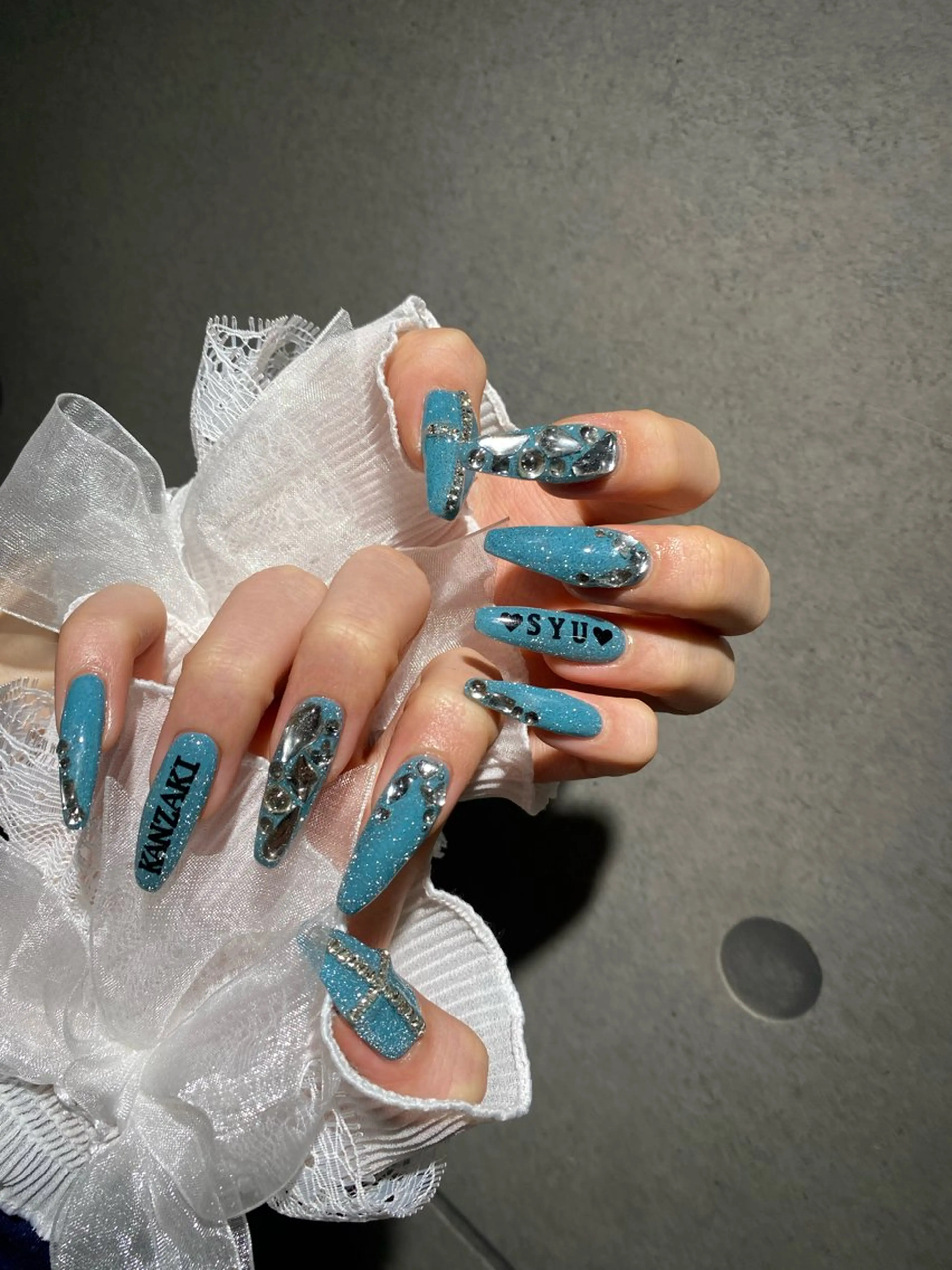 ネイル I-nailロング /ワンホン/キラキラのネイルデザイン