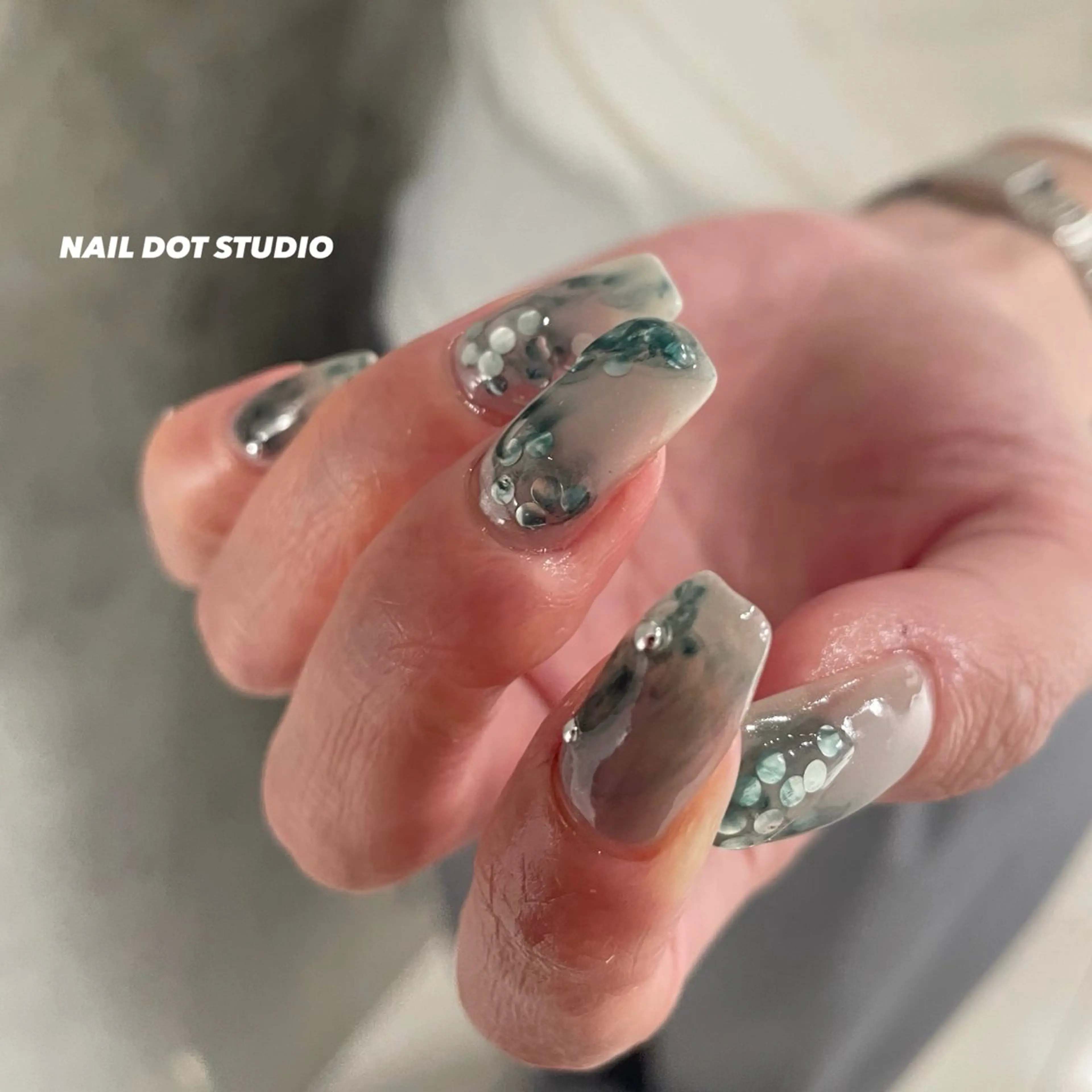 ネイル ハンドネイル NAIL DOT STUDIO　aiのネイルデザイン