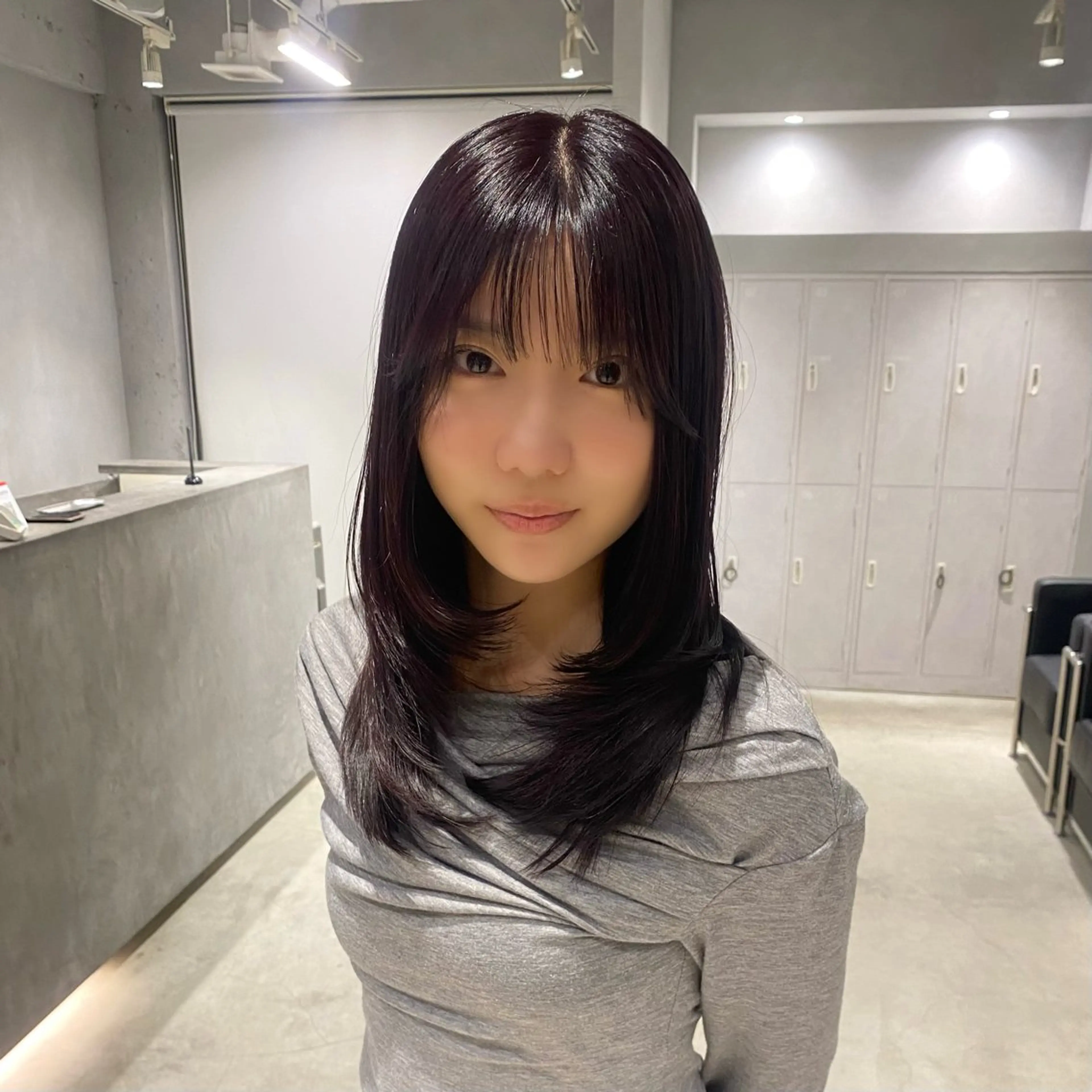 セミロング はなか こうすけのヘアスタイル