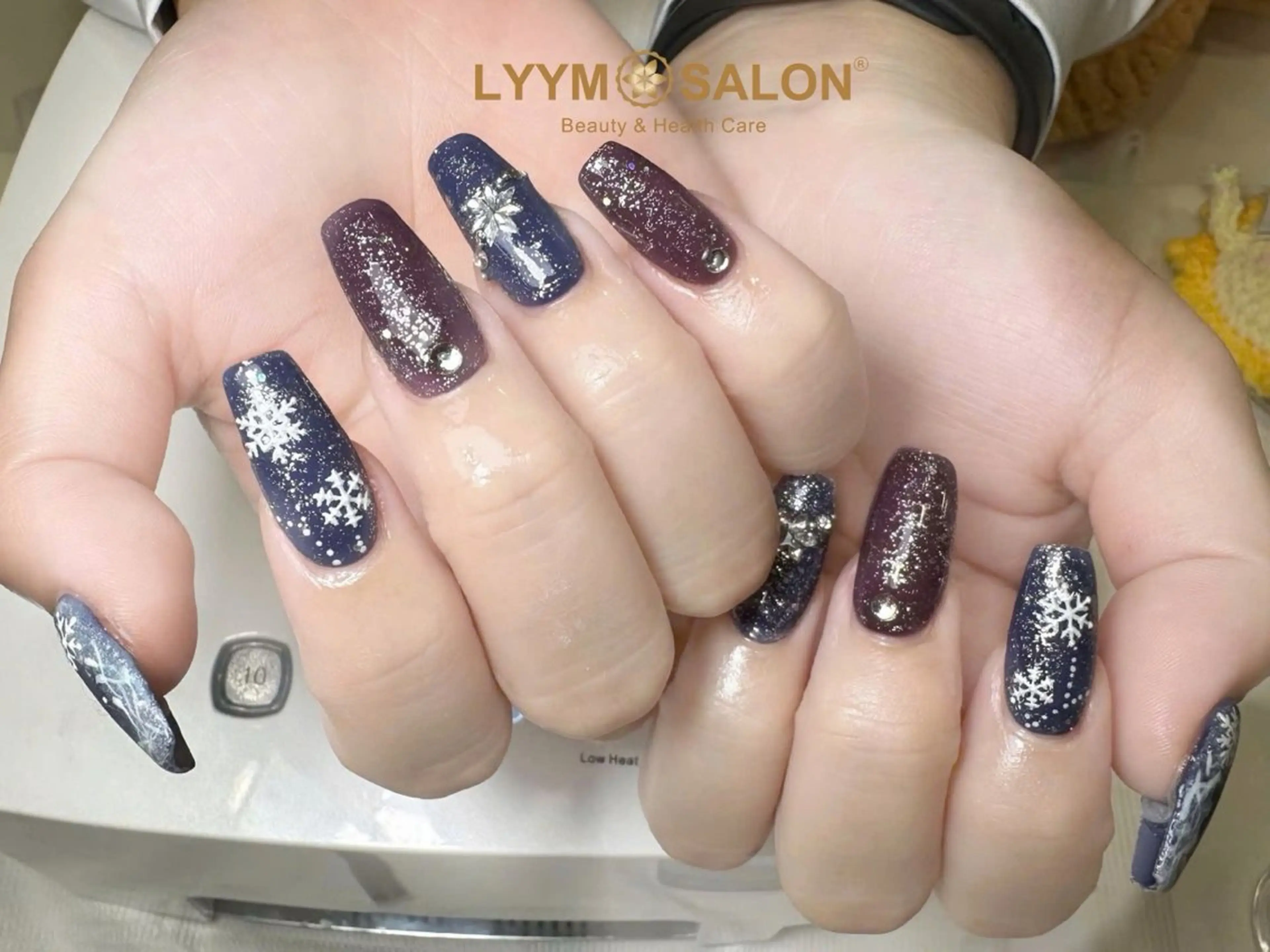 ネイル 韓国ネイル 冬ネイル ハンドネイル LYYM Salonのネイルデザイン