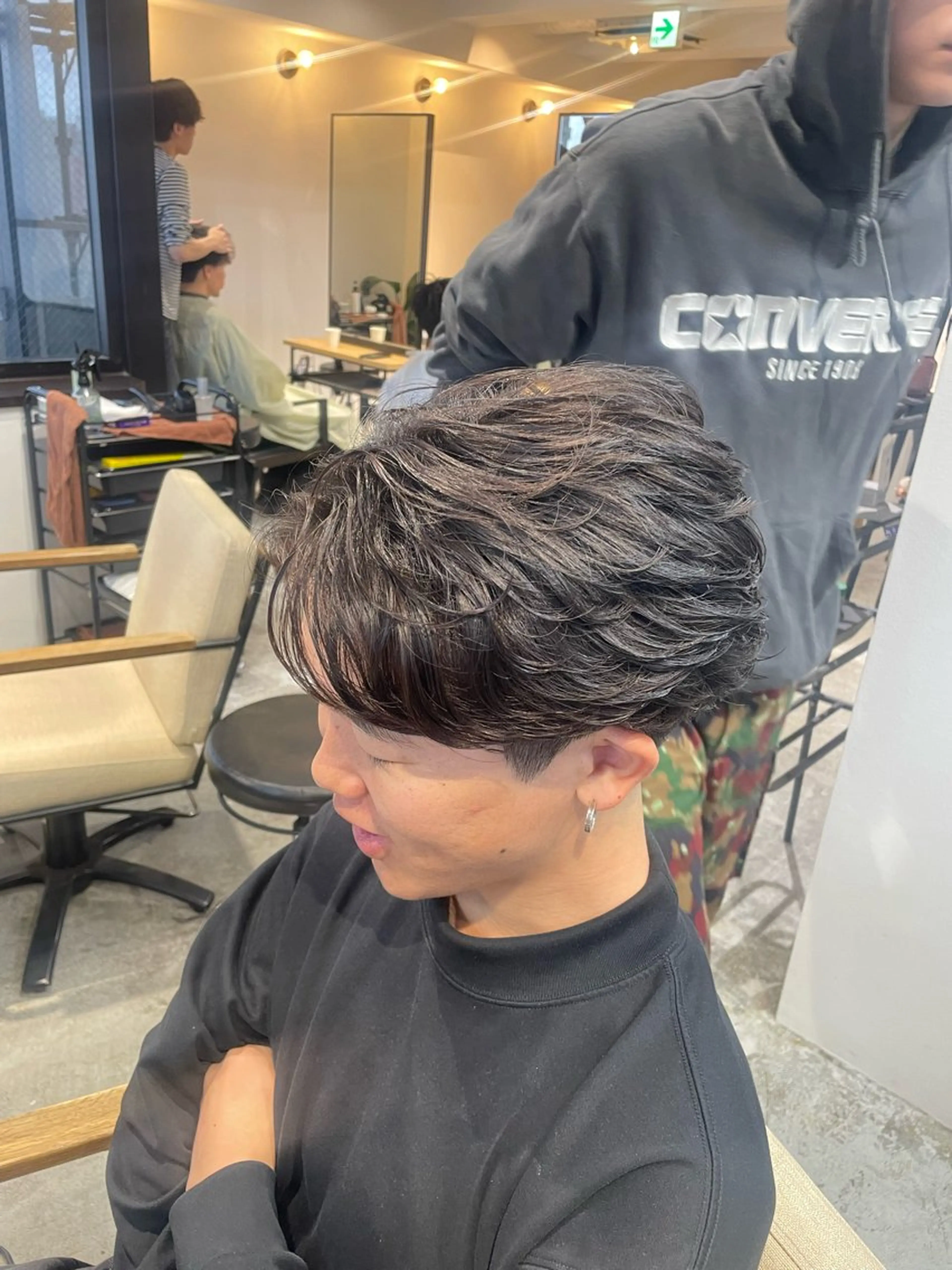 ショート 川副/シャドウ/ 波巻き/メンズパーマのヘアスタイル