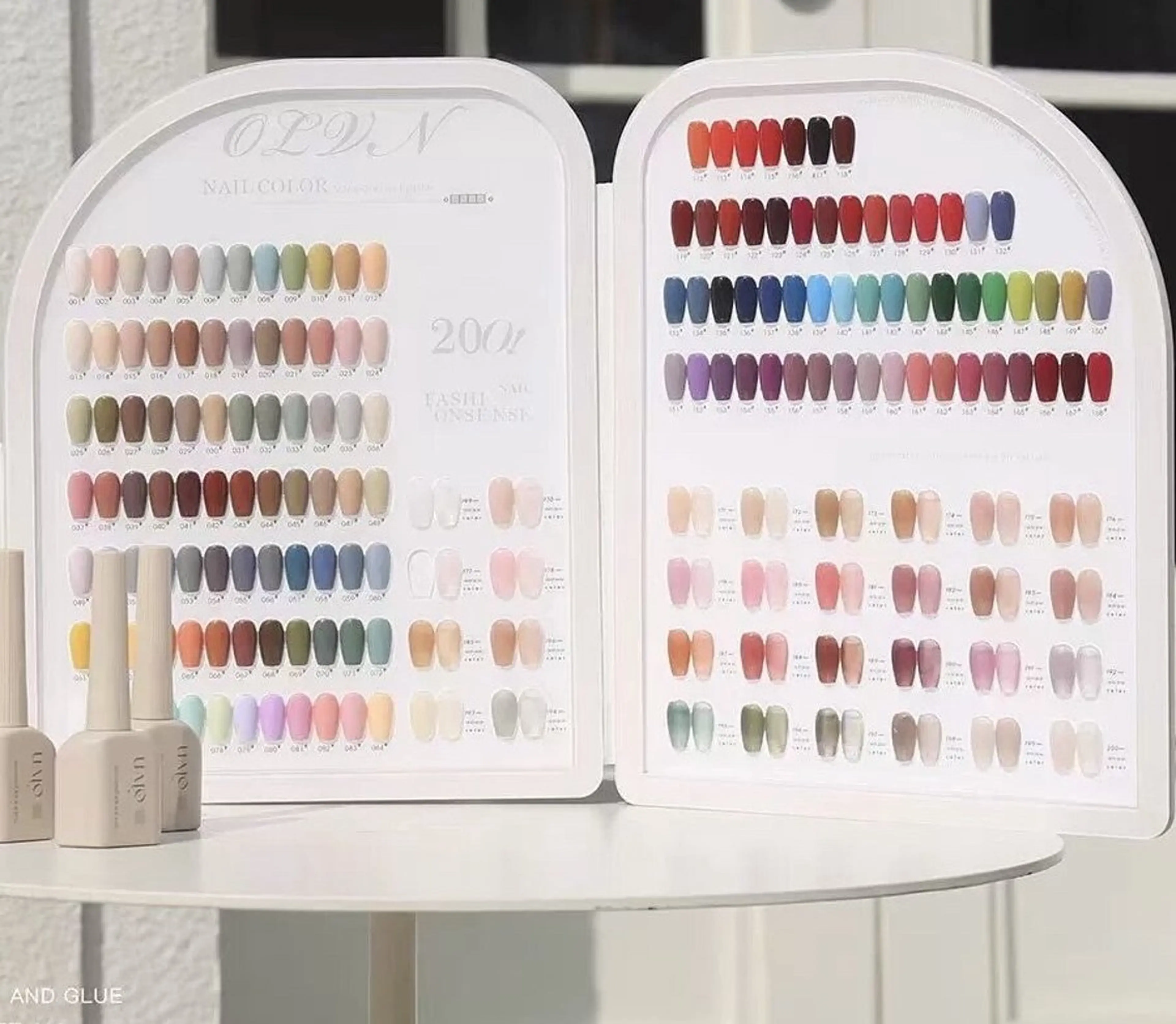 ネイル BiEiネイルサロン所属・BiEi ネイルサロン長さ出しのネイルデザイン